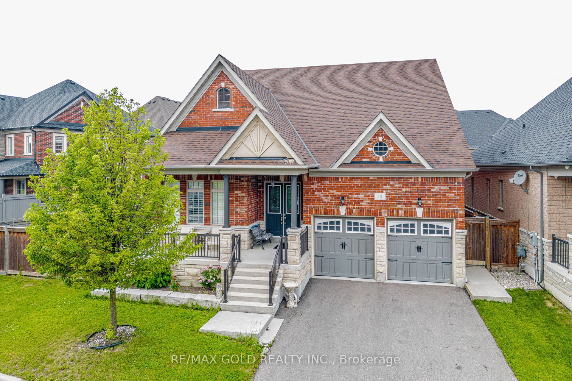 10 Falkland Road, Brampton, ON L6P 4C3