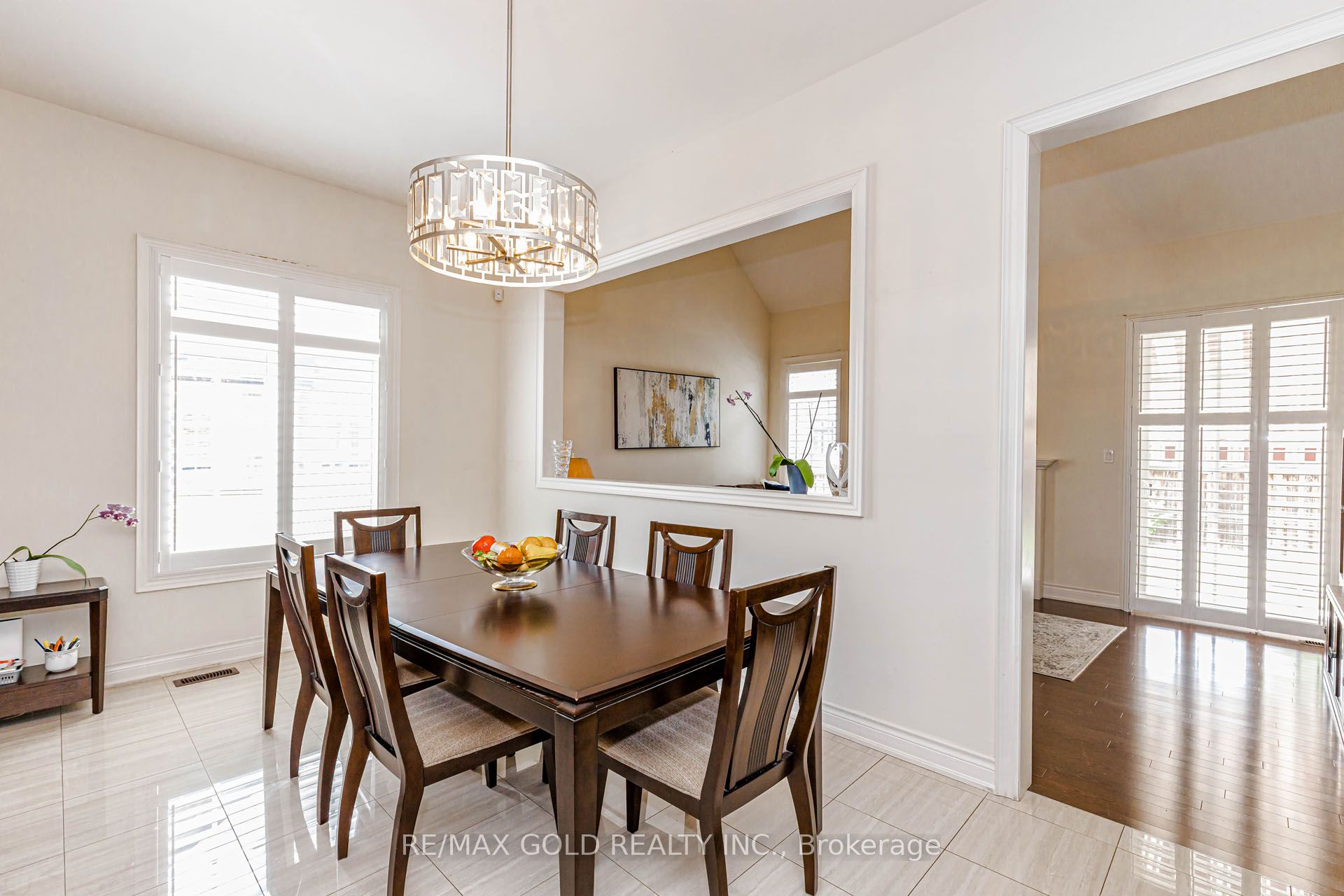 10 Falkland Road, Brampton, ON L6P 4C3 photo 5