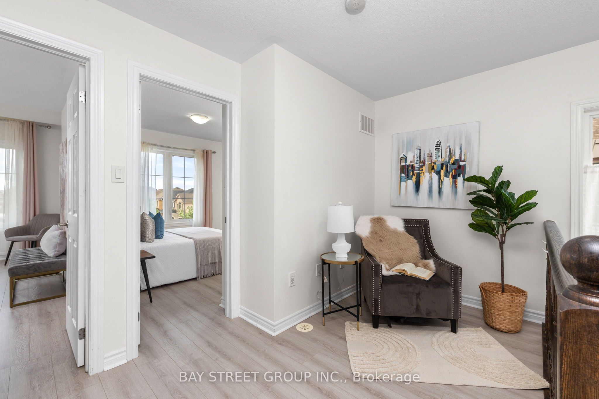 2564 Grand Oak Trail, Oakville, ON L6M 0S4