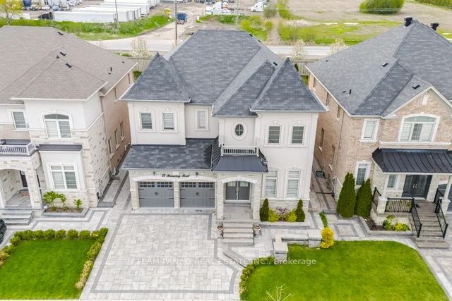 32 Fanning Trail, Brampton, ON L6P 4N5 photo 4