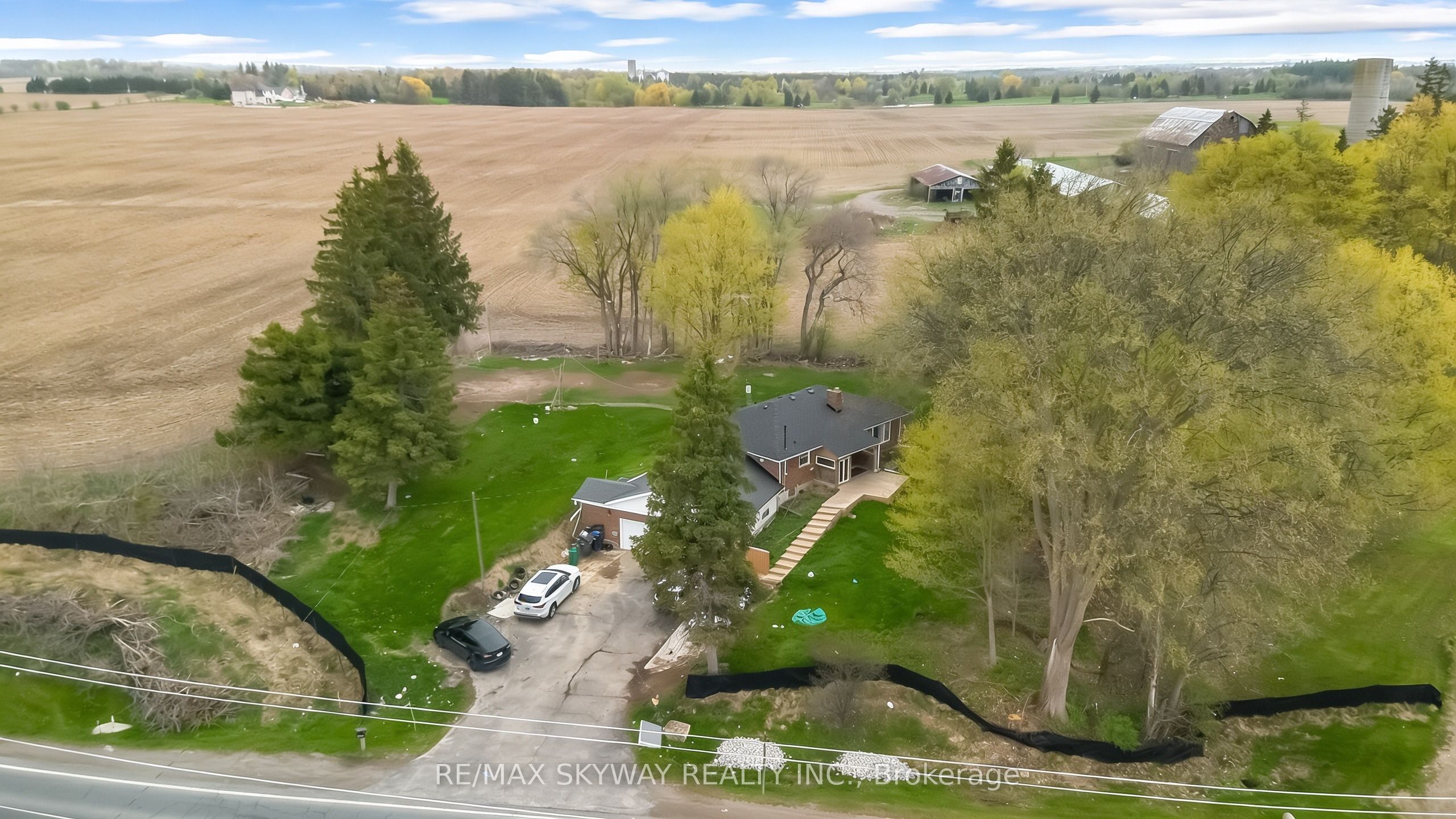 12891 Dixie Road, Caledon, ON L7C 2M5 photo 3