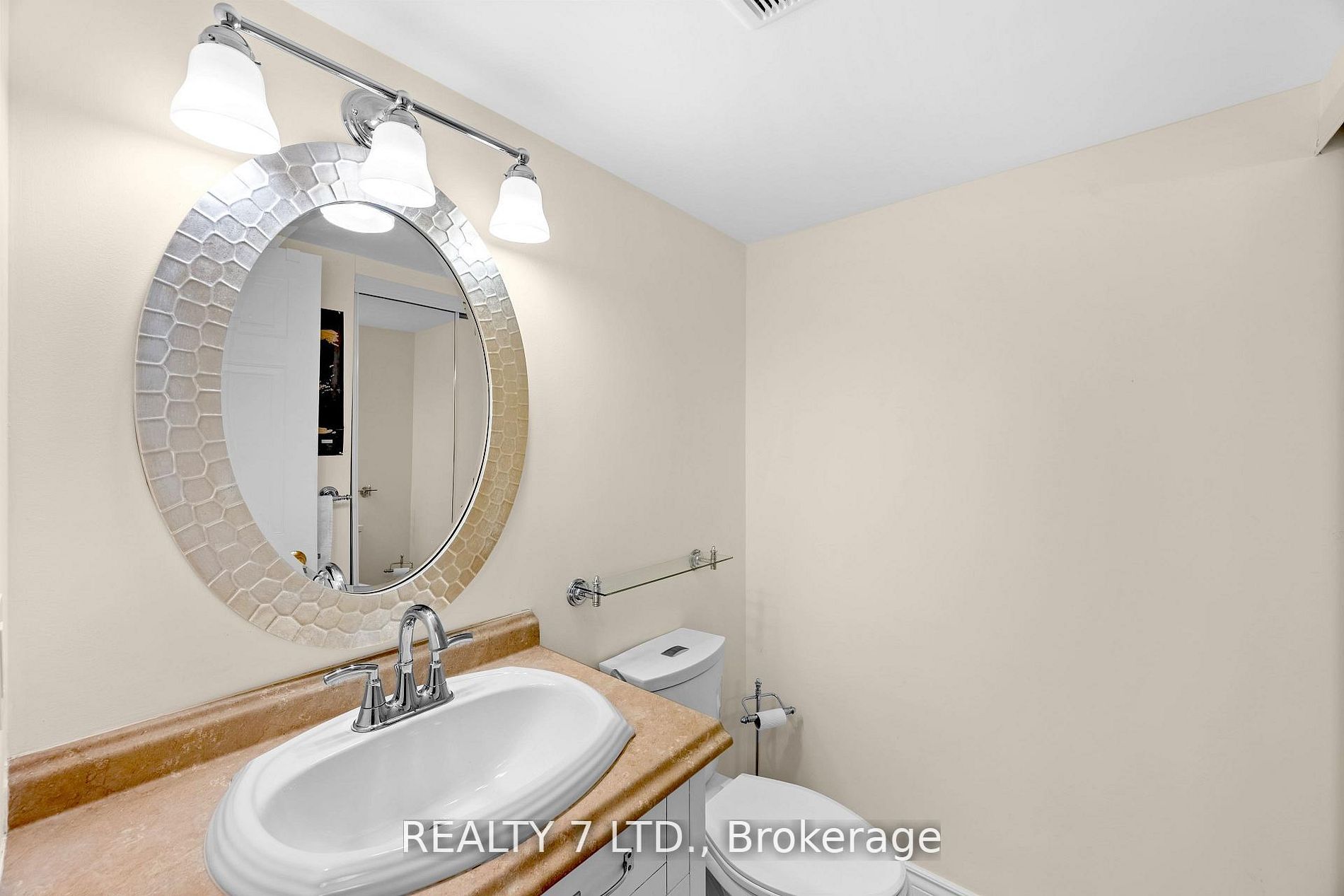 1270 Maple Crossing Boulevard 412, Burlington, ON L7S 2J3 photo 2
