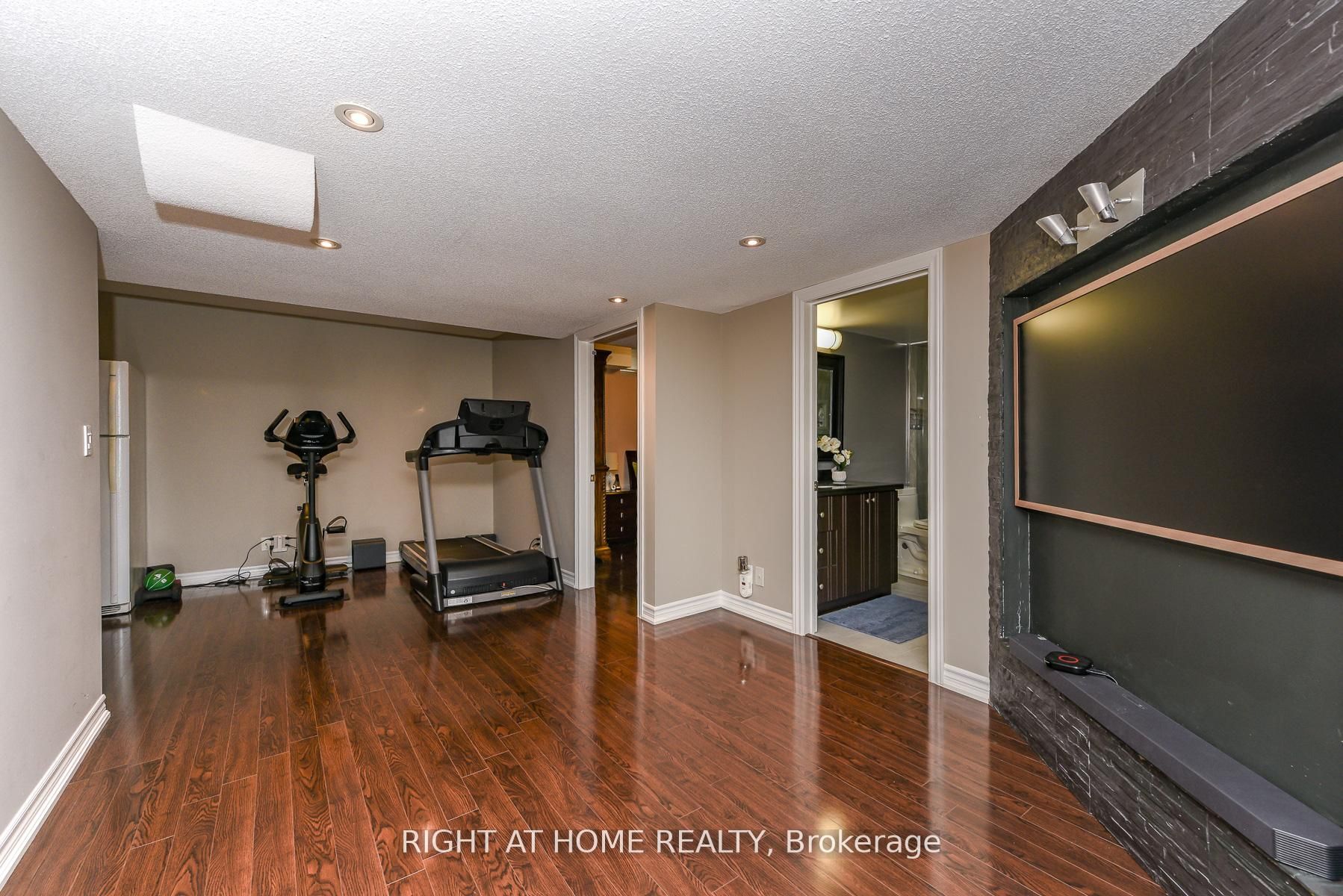 3140 Wrigglesworth Crescent, Mississauga, ON L5M 6W7 photo 5