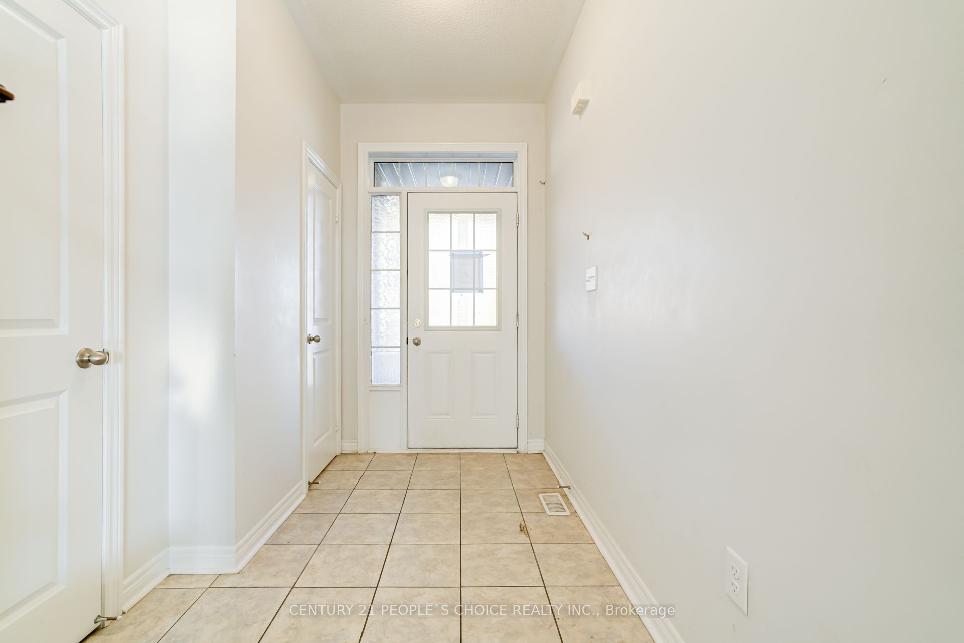 118 Finegan Circle, Brampton, ON L7A 4Z9 photo 4