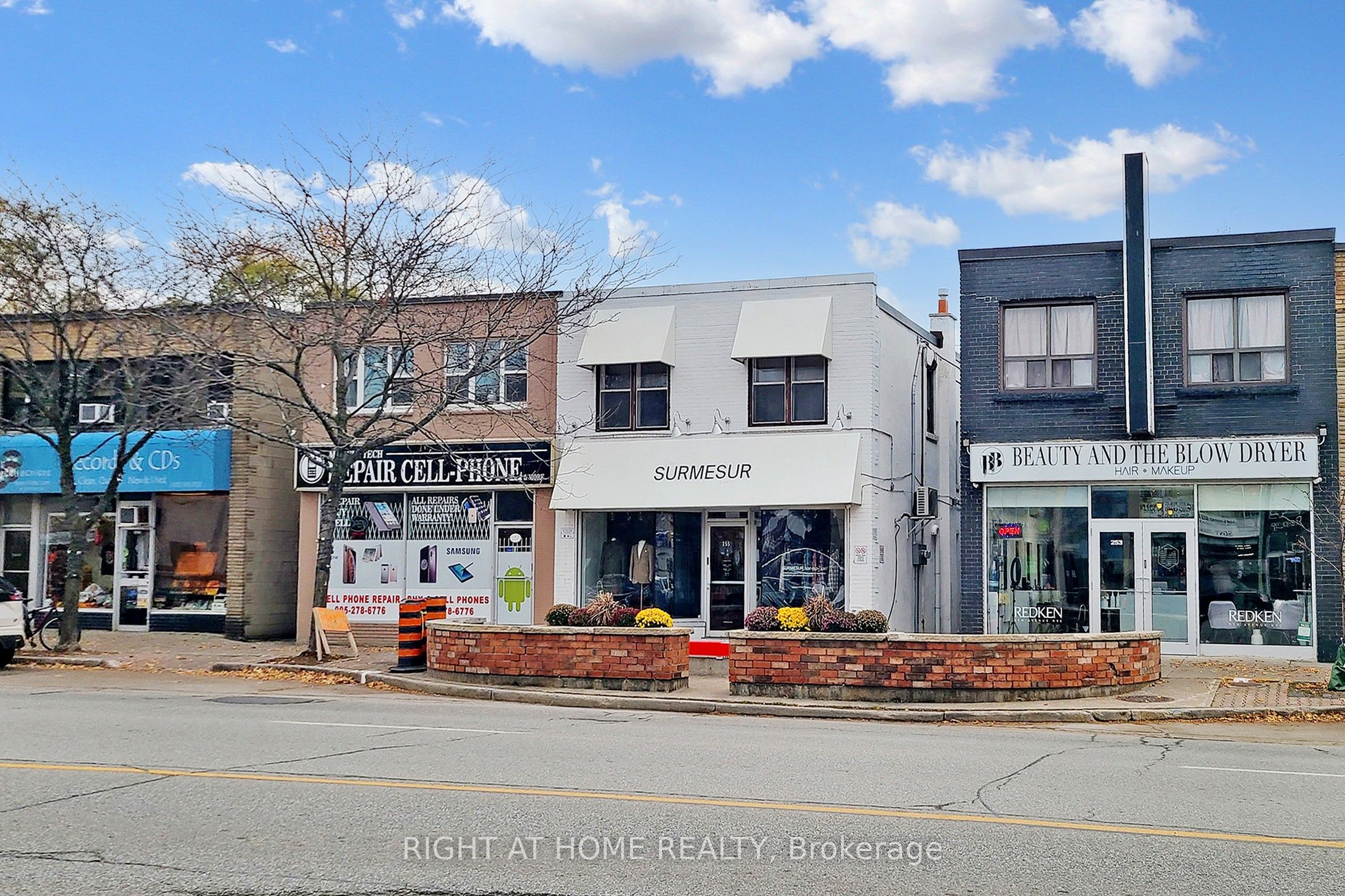 255 Lakeshore Road E #A, Mississauga, ON L5G 1G8 photo 5