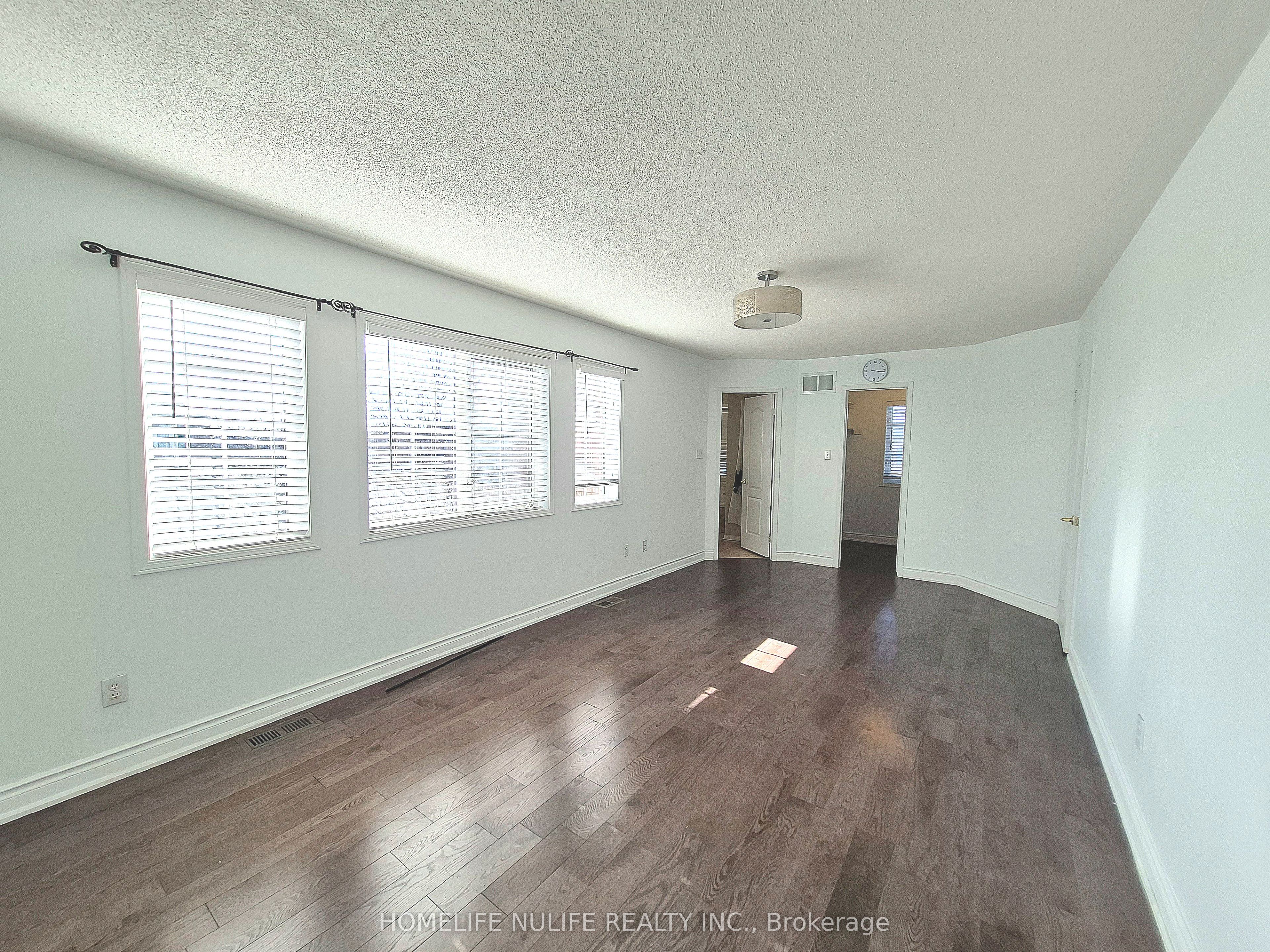 3866 Thomas Street, Mississauga, ON L5M 7B1 photo 5