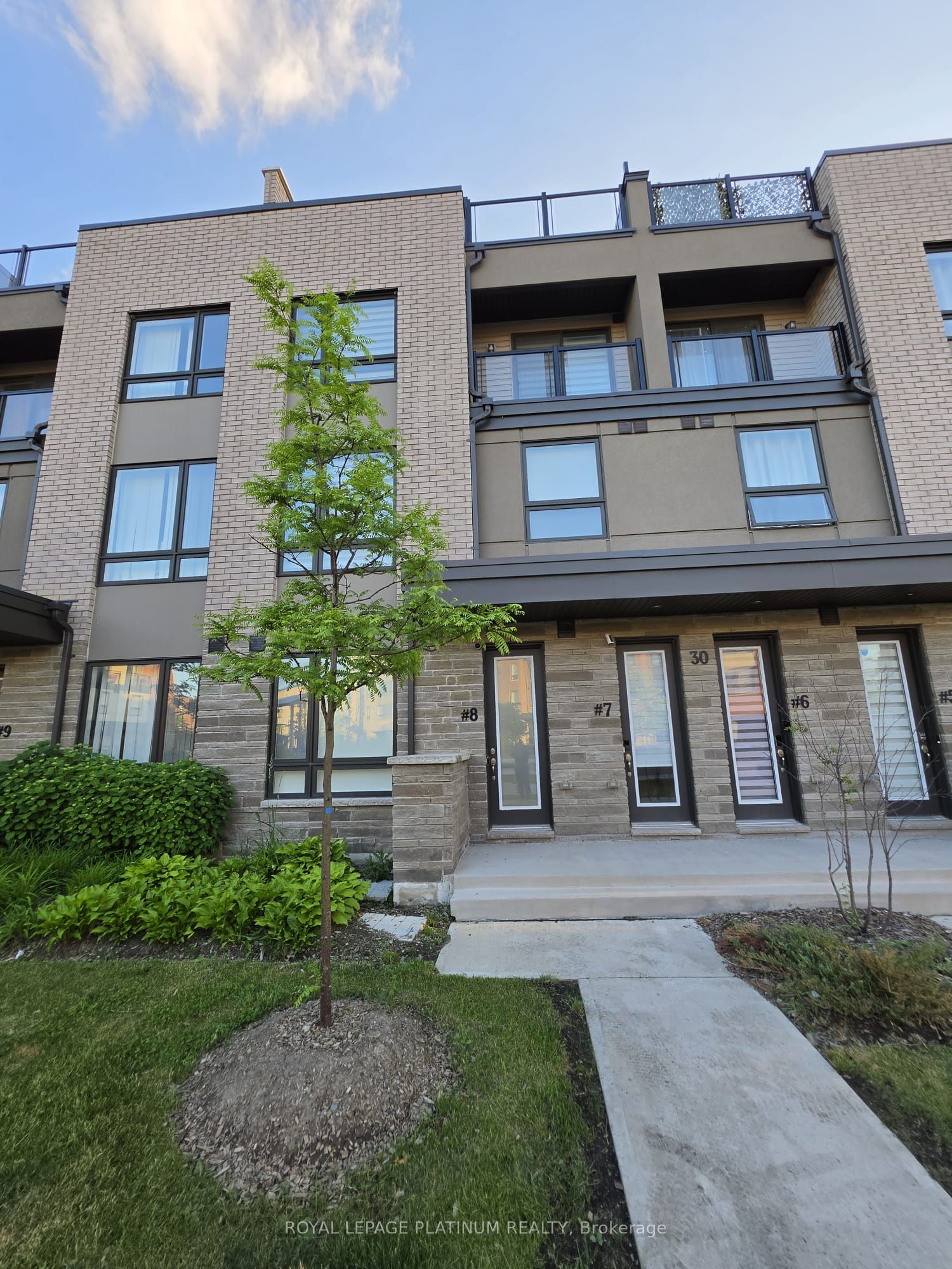 30 Woodstream Drive 8, Toronto, ON M9W 0G1