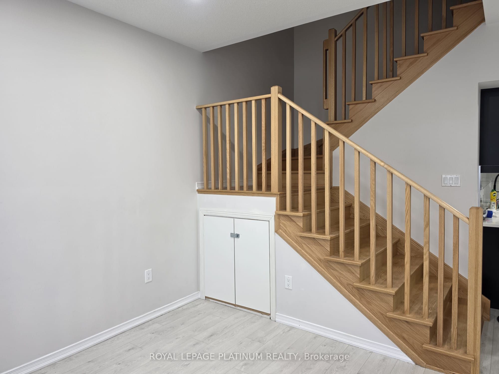 30 Woodstream Drive 8, Toronto, ON M9W 0G1 photo 5