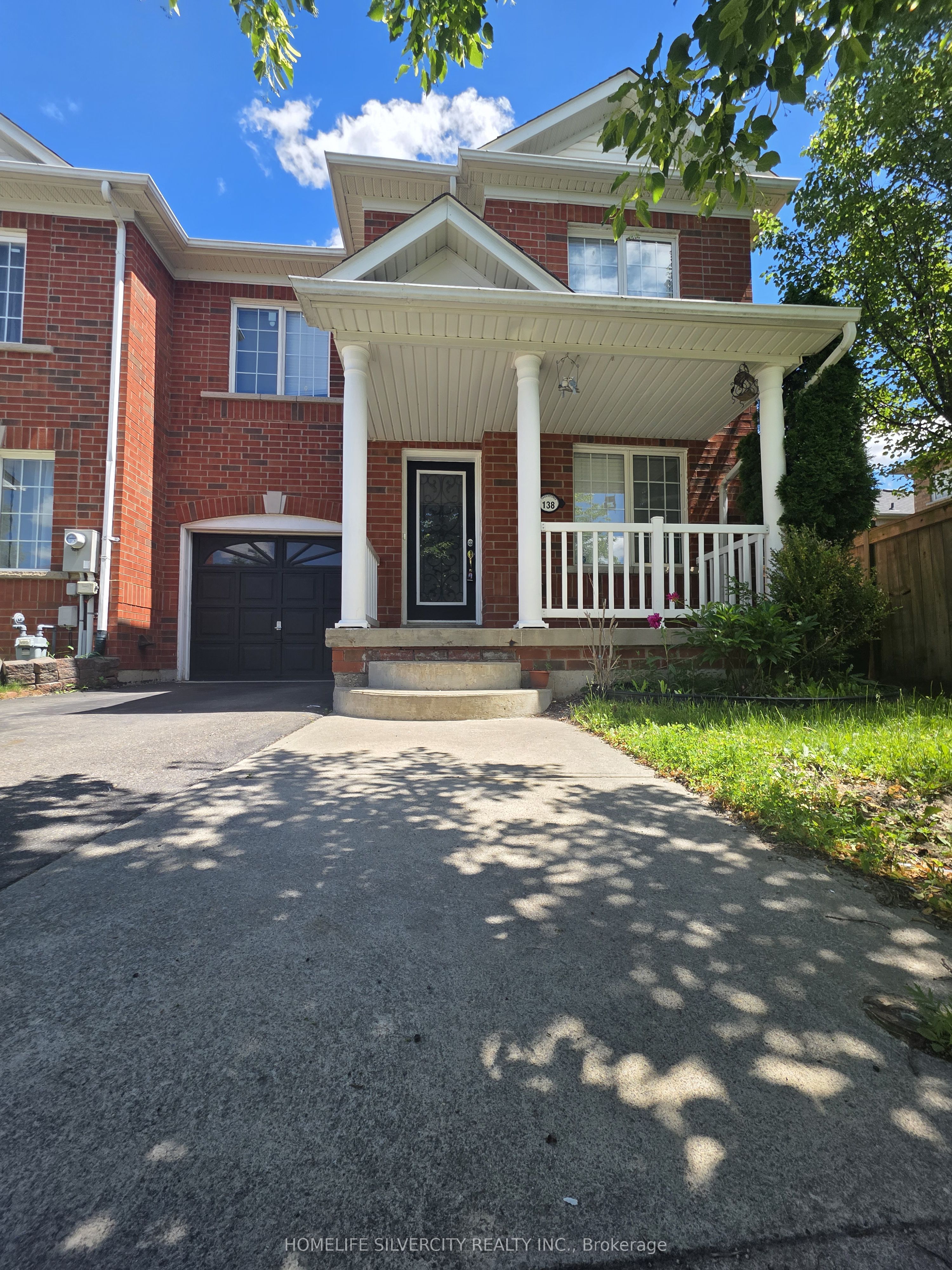 138 Tianalee Crescent, Brampton, ON L7A 2K8 photo 2