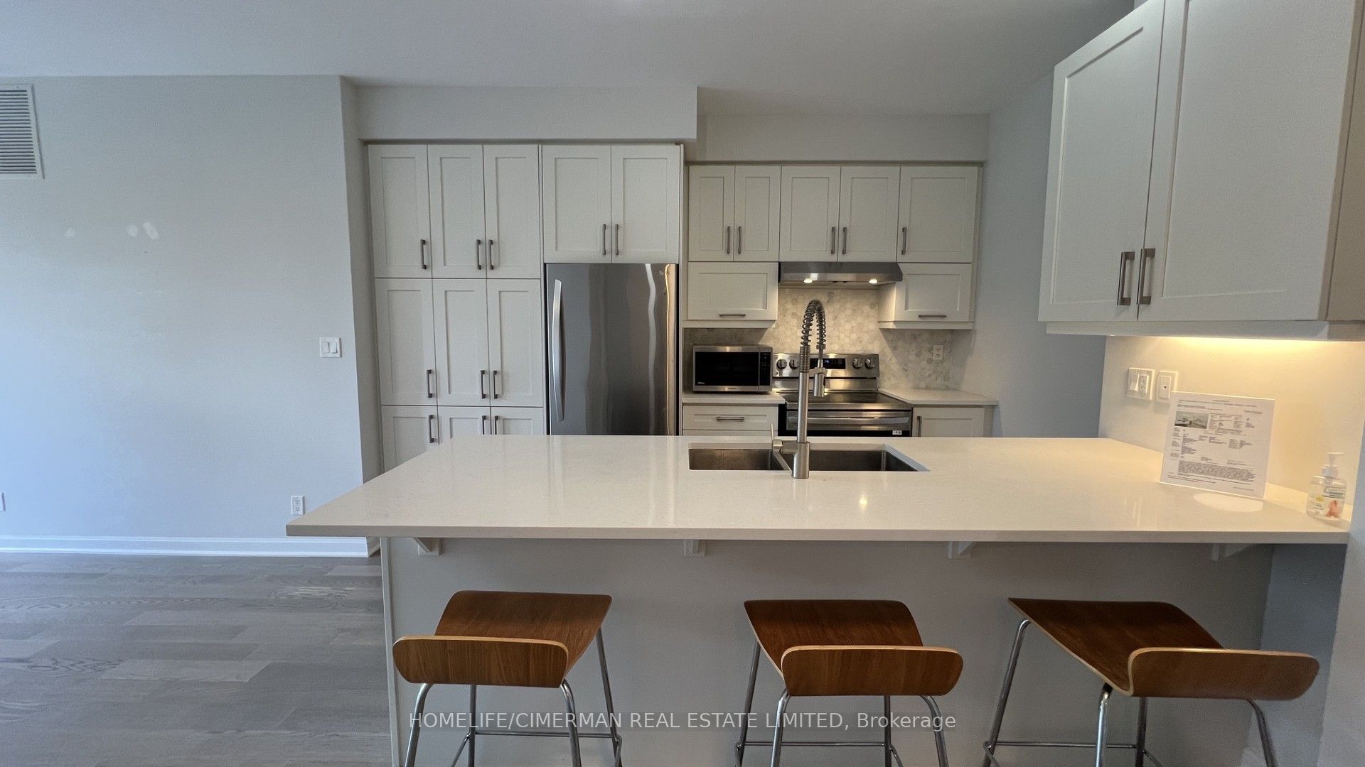 3028 Creekshore Common 113, Oakville, ON L5M 5K6 photo 4