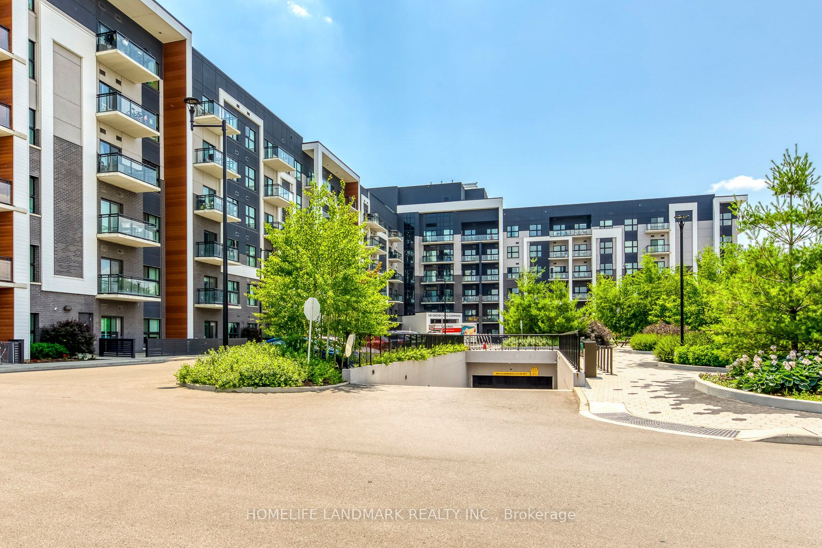 128 Grovewood Common 403, Oakville, ON L6H 0X3 photo 2