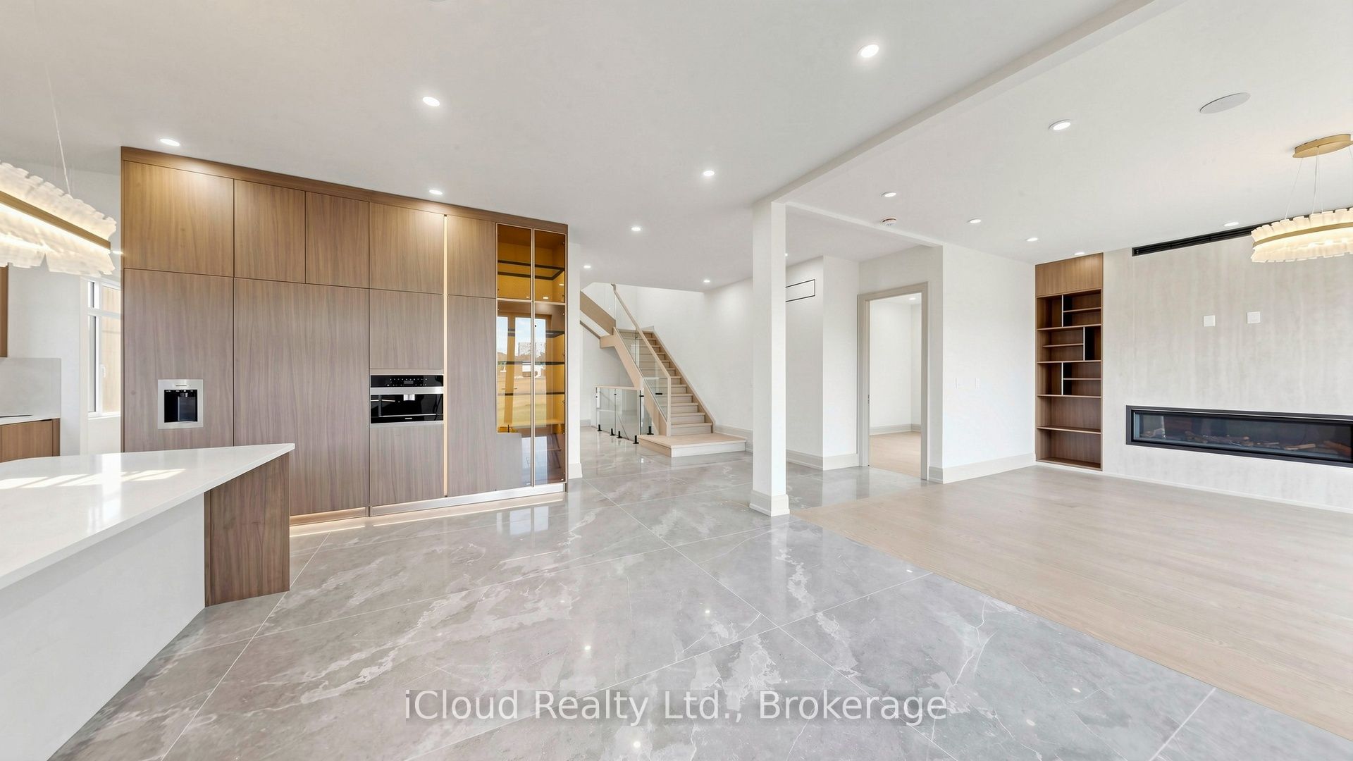 2539 Rugby Road, Mississauga, ON L5B 1T1 photo 4
