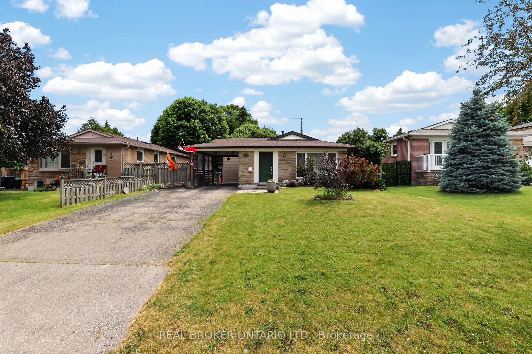 29 Northwood Drive, Brampton, ON L6X 2L3 photo 3