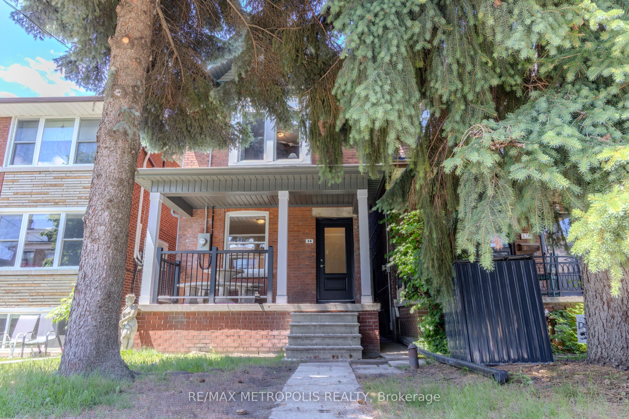 14 McRoberts Avenue, Toronto, ON M6E 4P4 photo 2