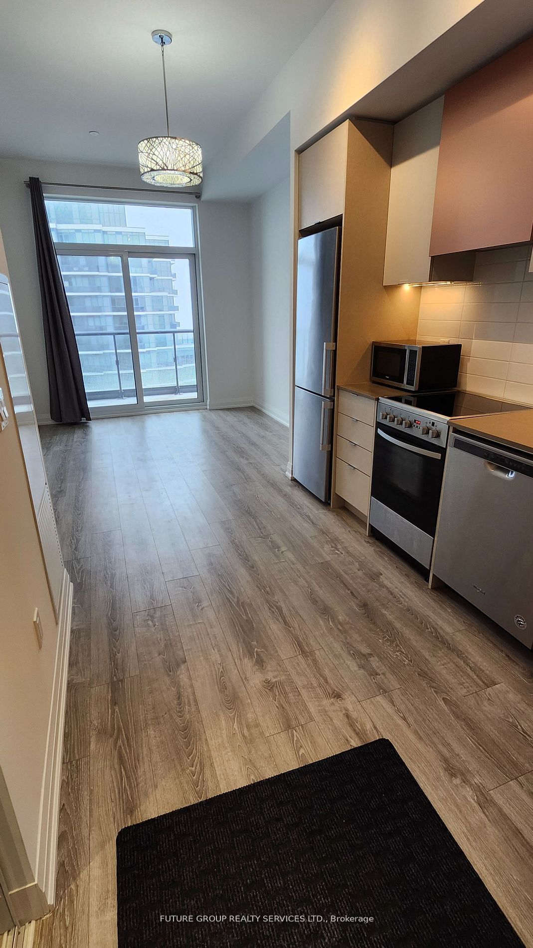 30 Gibbs Road 3303, Toronto, ON M9B 0E3 photo 3