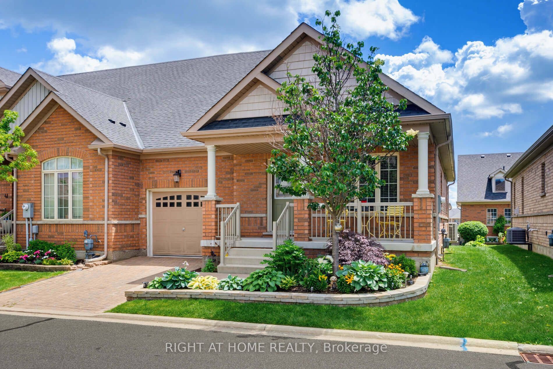 39 Lacorra Way, Brampton, ON L6R 3P2 photo 3