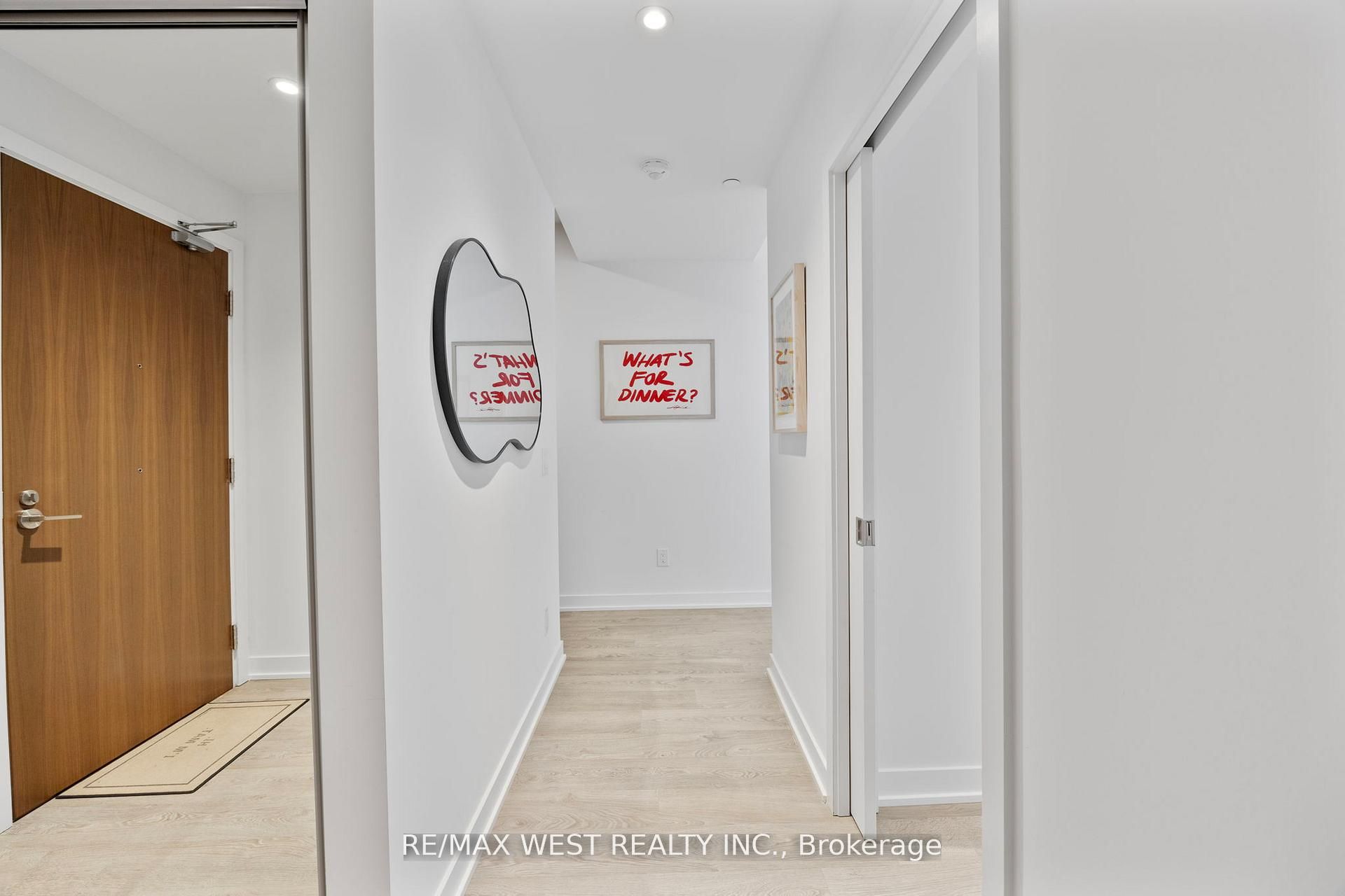1928 Lake Shore Boulevard W 3902, Toronto, ON M6S 0B1 photo 5