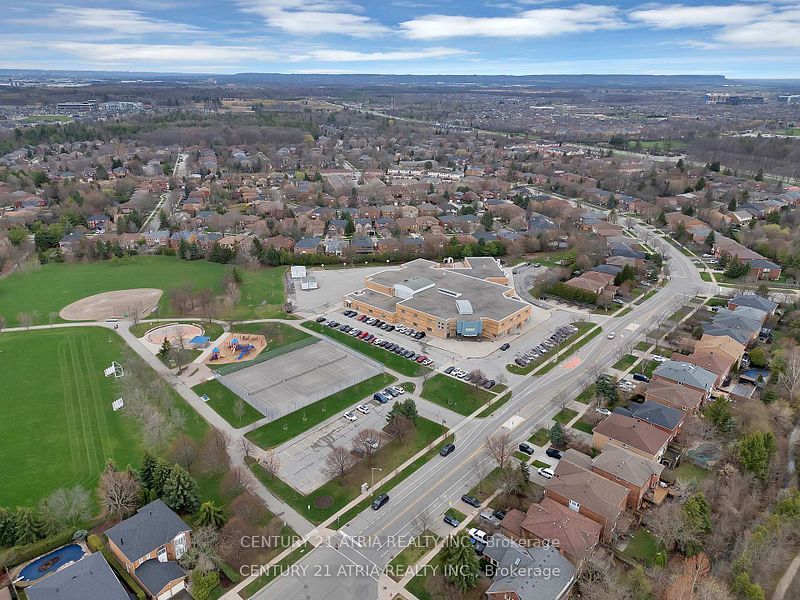 1450 Glen Abbey Gate 212, Oakville, ON L6M 2V7 photo 5