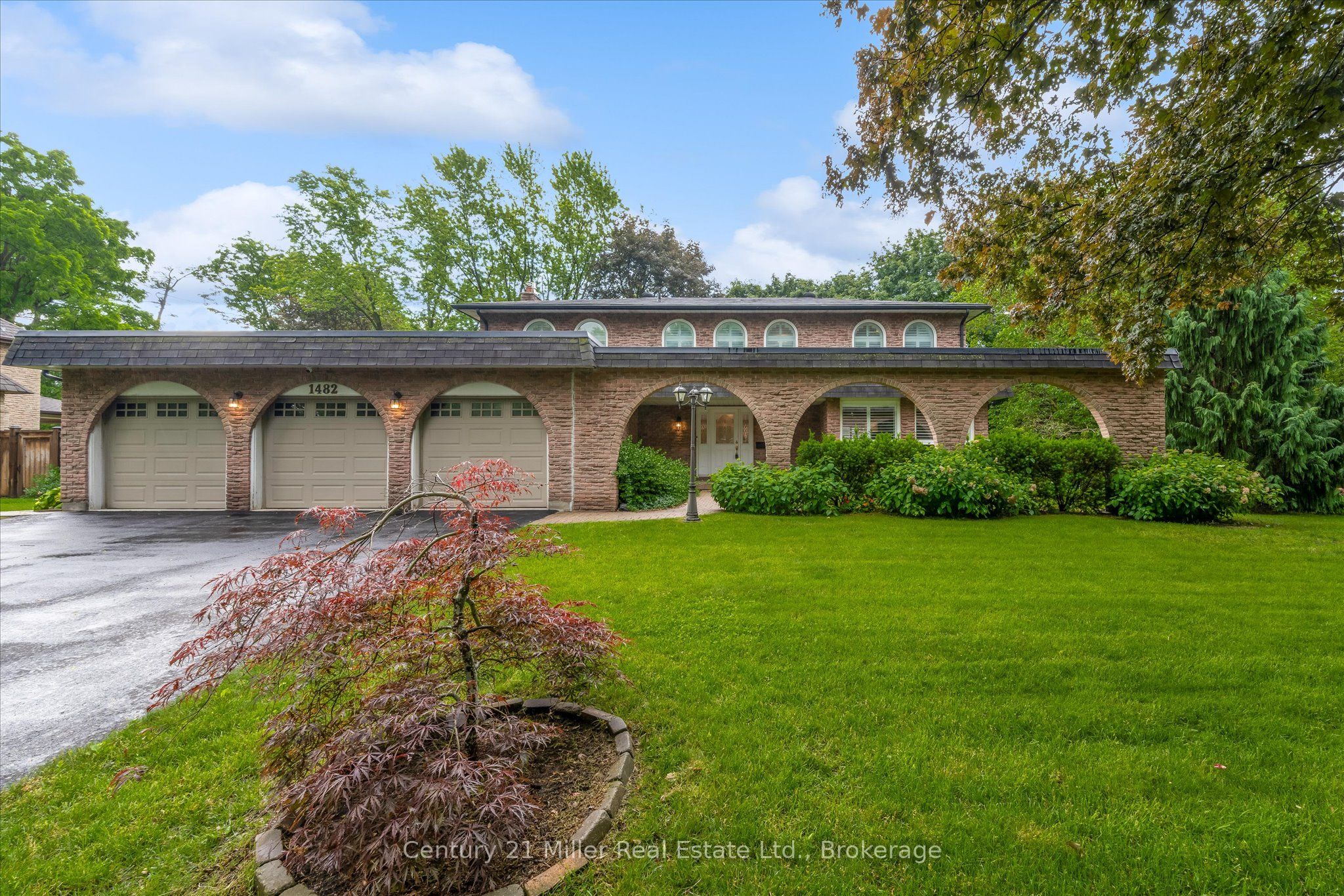 1482 Caulder Drive, Oakville, ON L6J 5S9 photo 3