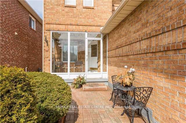 22 Matterdale Avenue BSMT, Brampton, ON L6Y 4J6
