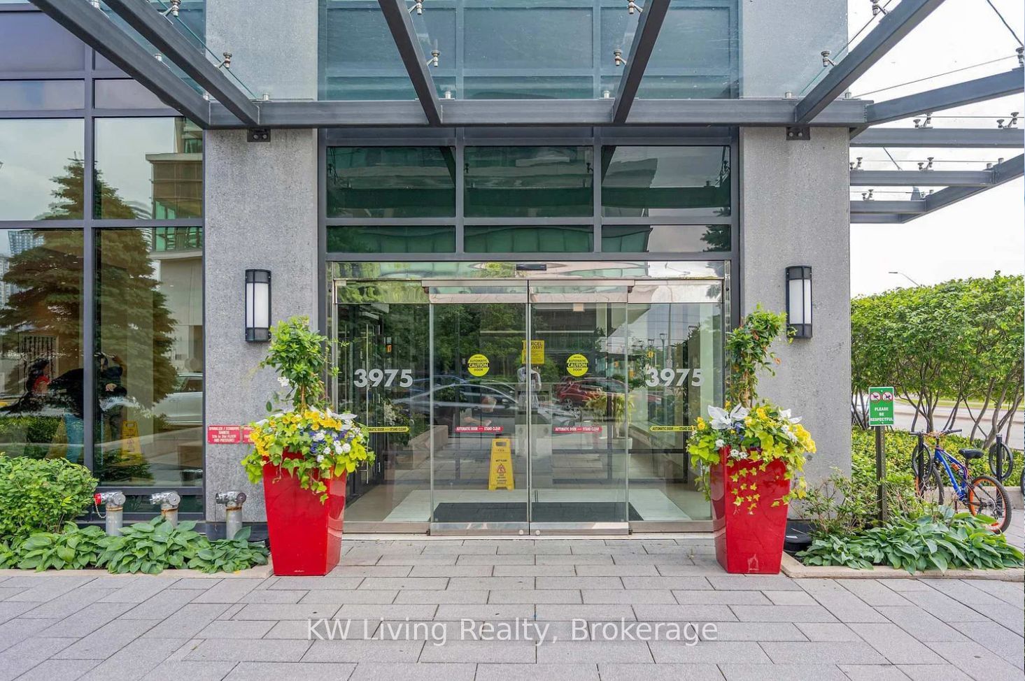 3975 Grand Park Drive 2807, Mississauga, ON L5B 0K4 photo 2