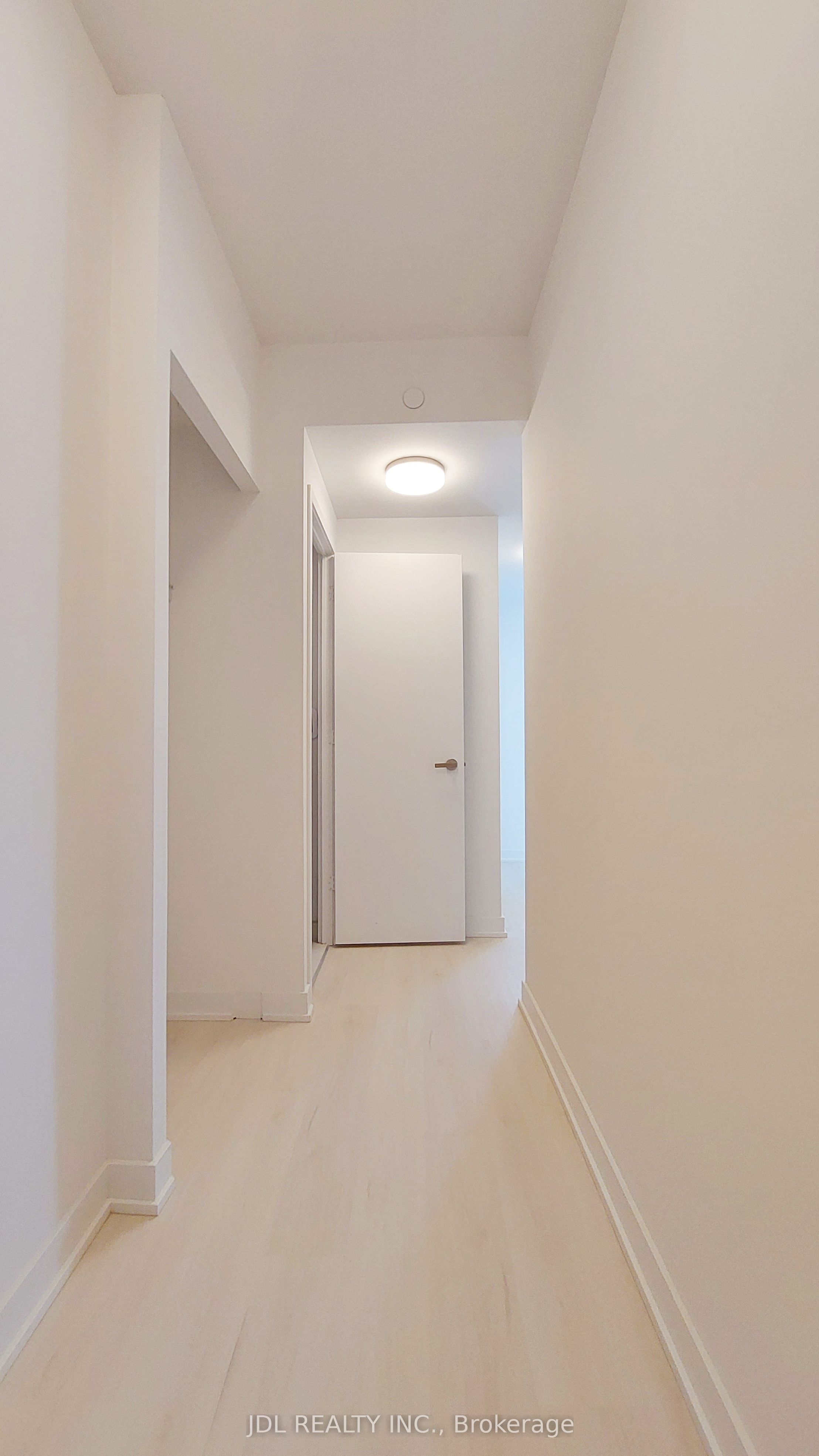 3900 Confederation Parkway 3808, Mississauga, ON L5B 0K7 photo 5