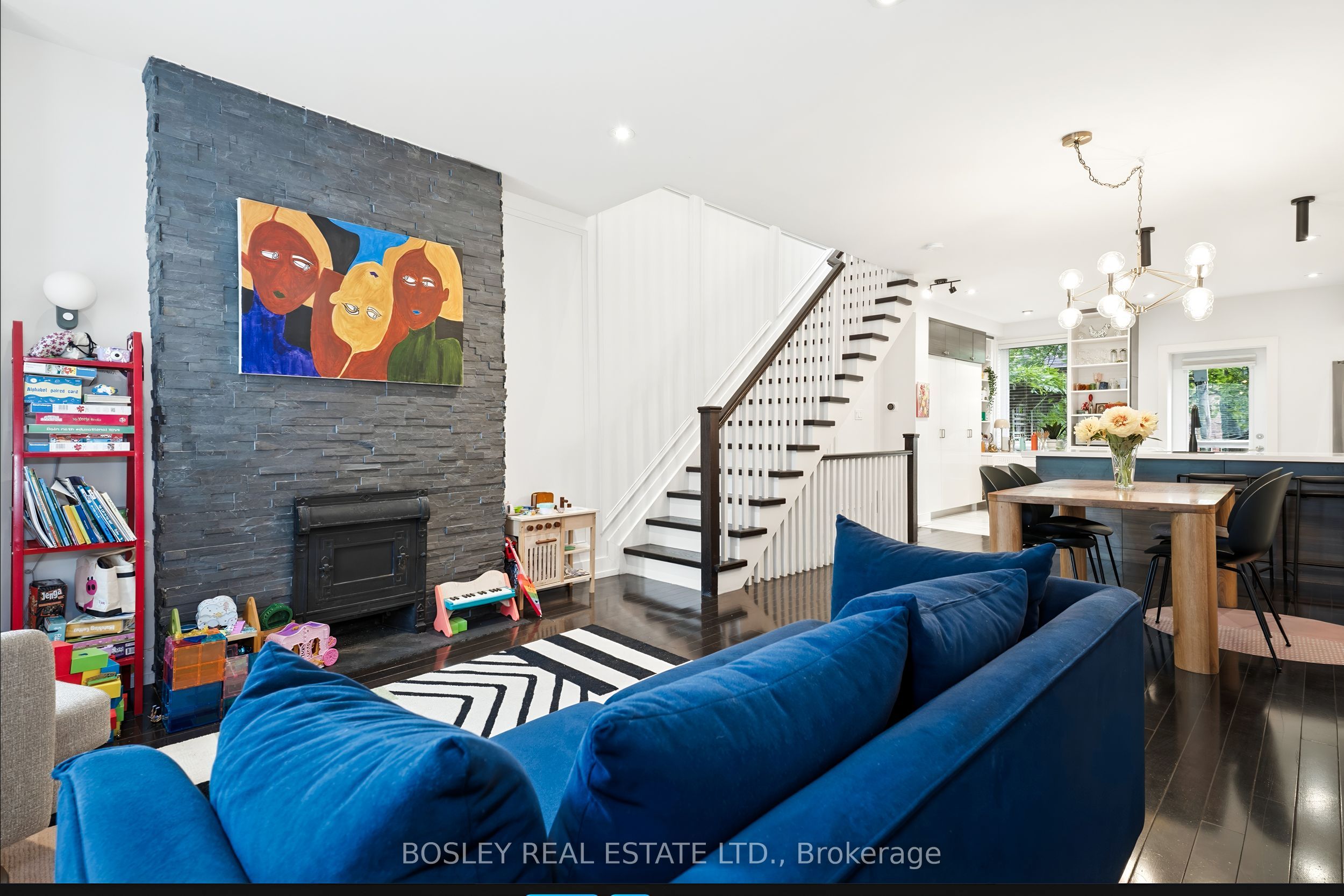 6 Ridley Gardens, Toronto, ON M6R 2T8 photo 5