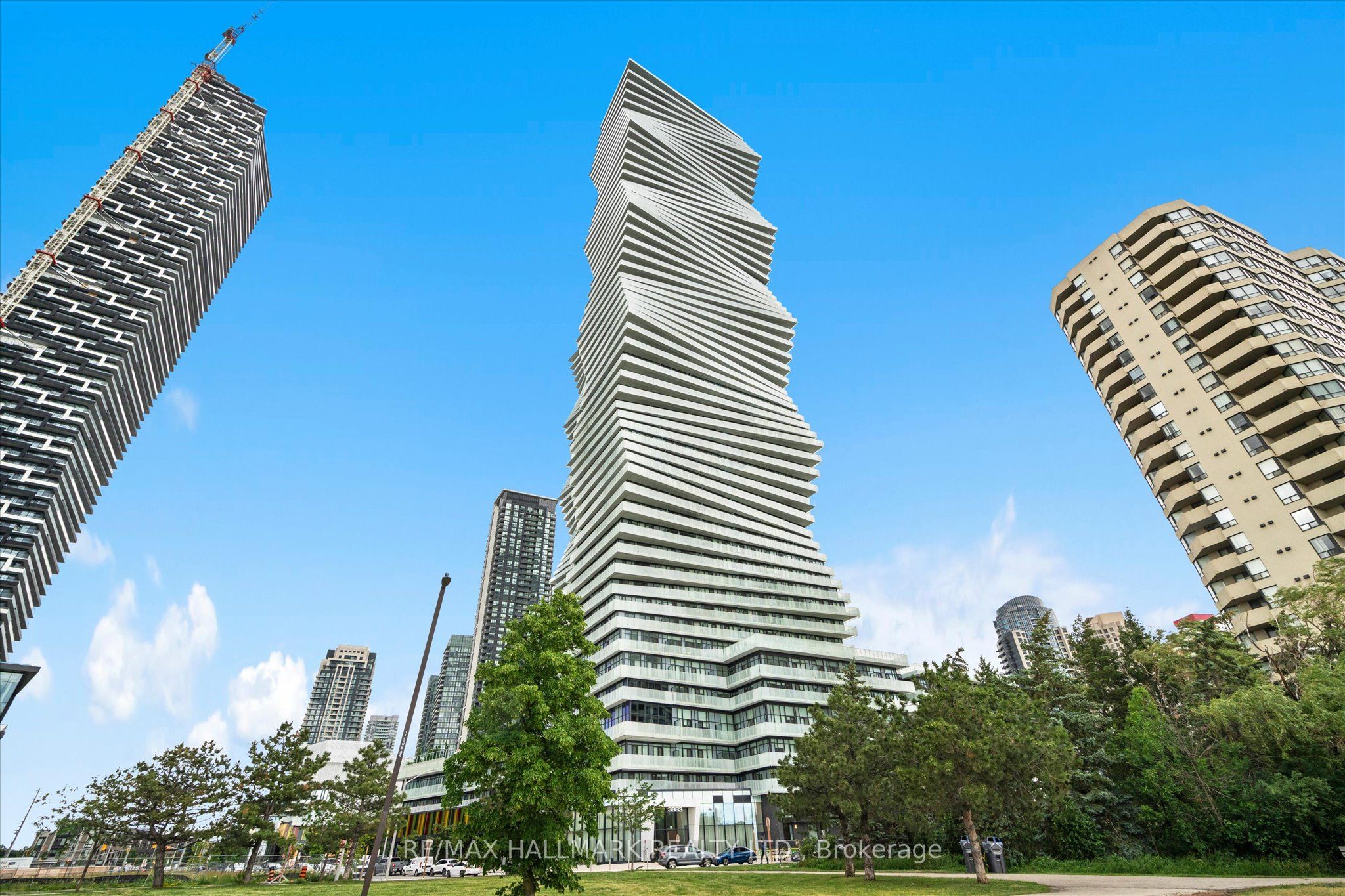 3883 Quartz Road 1405, Mississauga, ON L5B 0M4