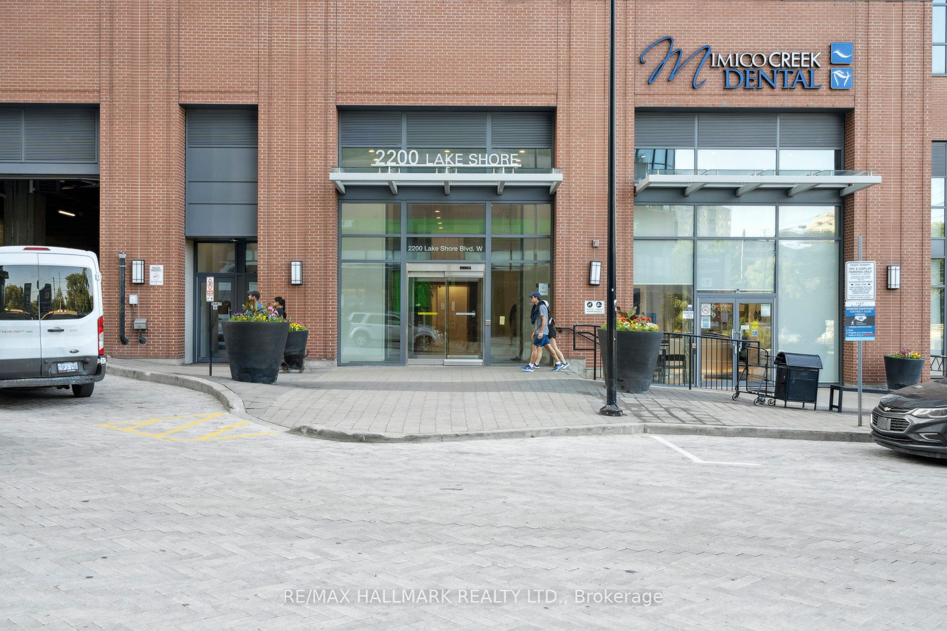 2200 Lake Shore Boulevard W 1809, Toronto, ON M8V 1A4 photo 2