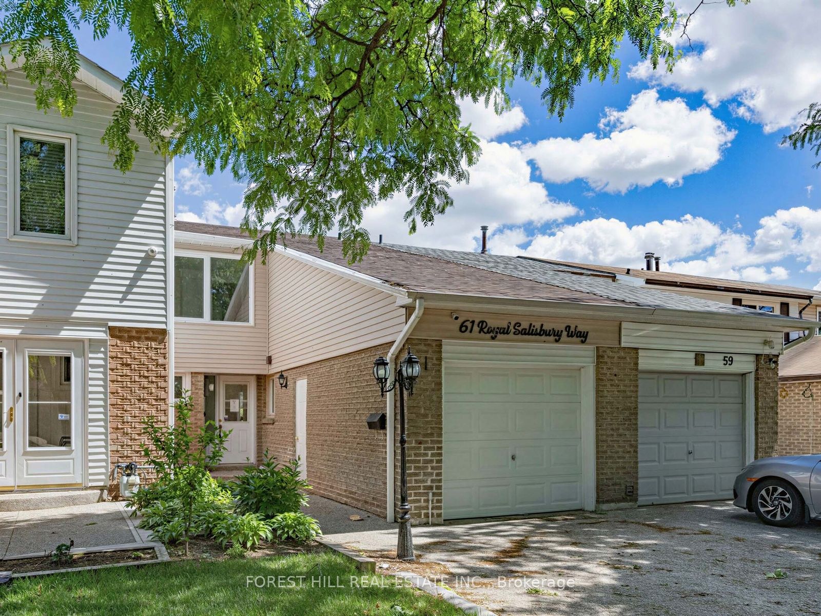 61 Royal Salisbury Way, Brampton, ON L6V 3J3 photo 2