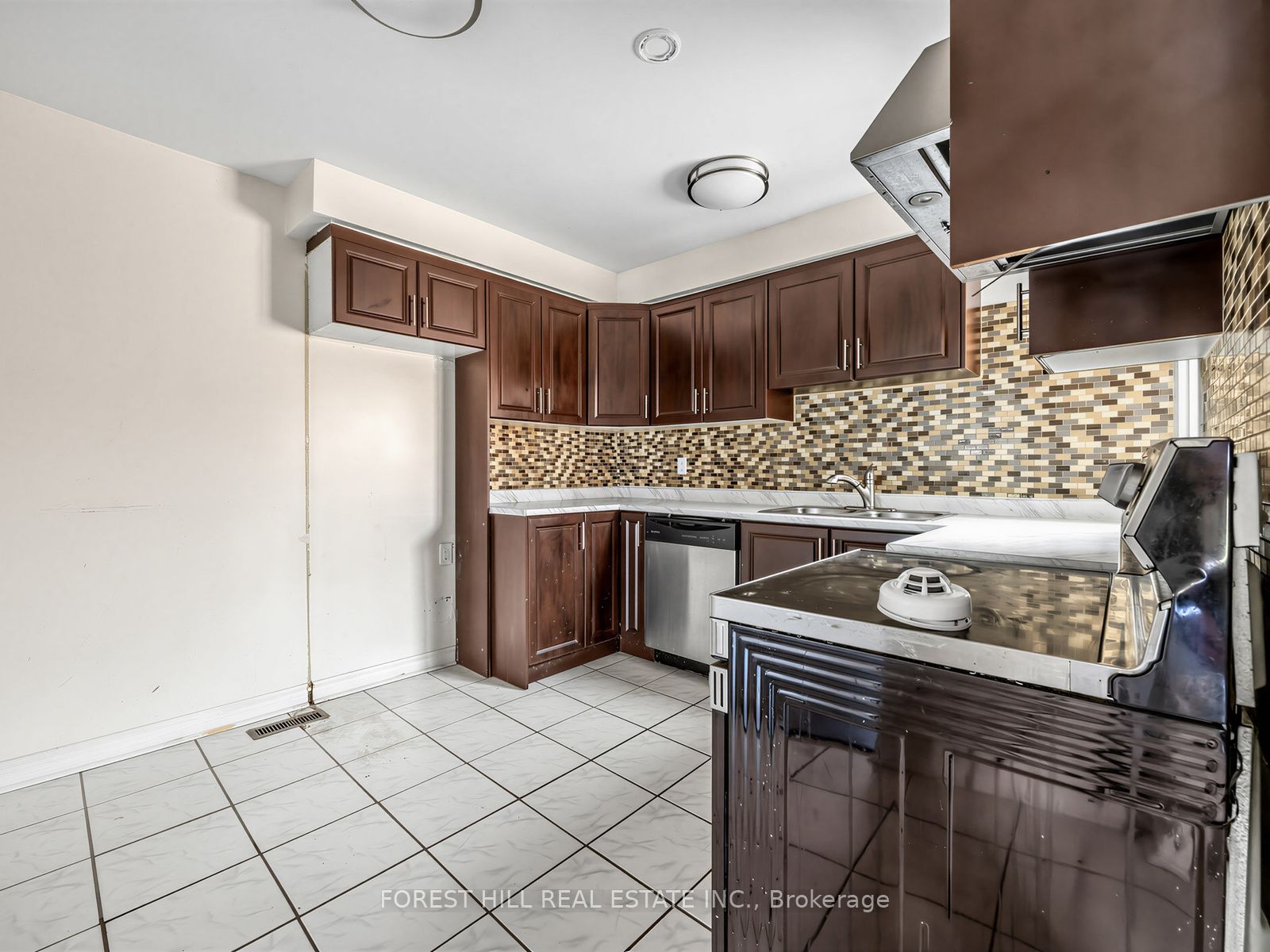 61 Royal Salisbury Way, Brampton, ON L6V 3J3 photo 5