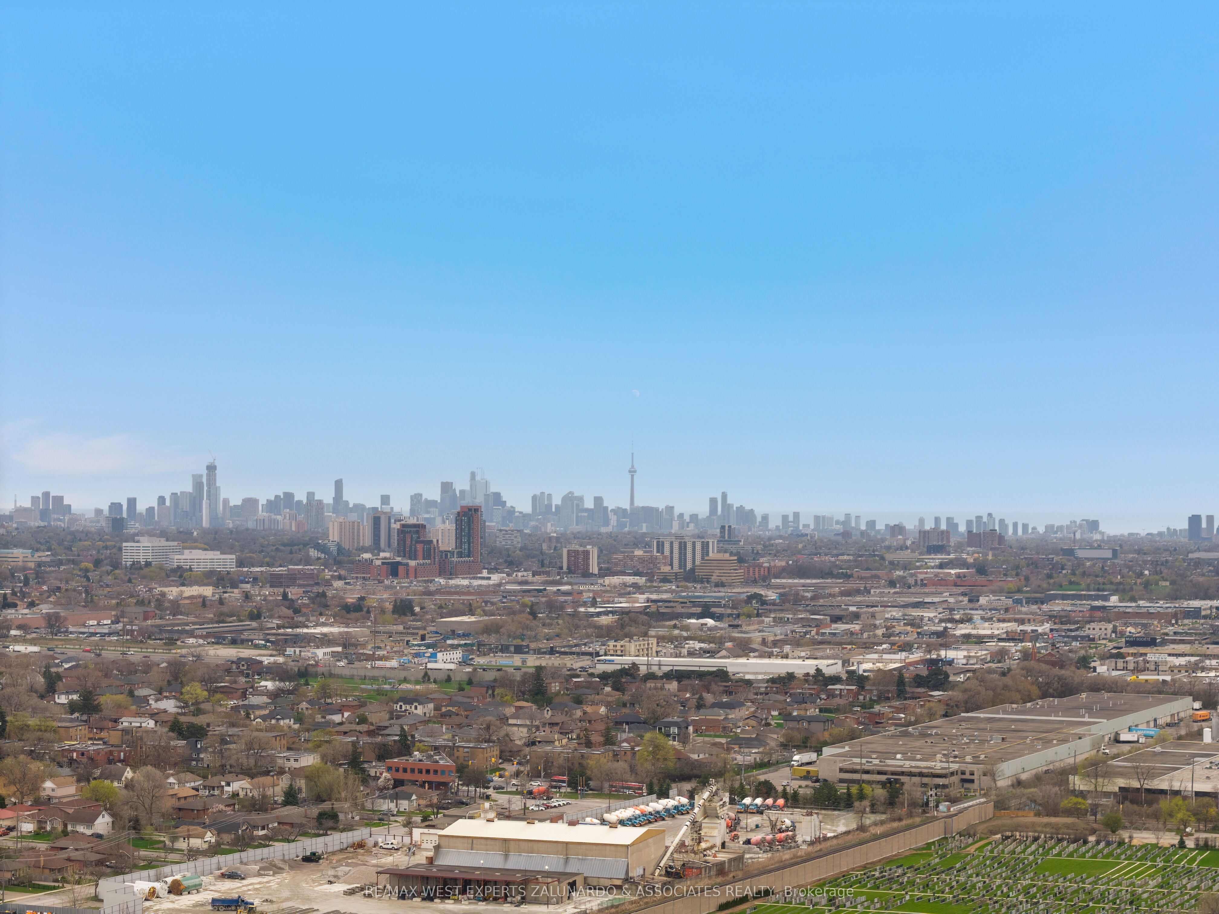 120 Frederick Tisdale Drive 3, Toronto, ON M3K 0A8