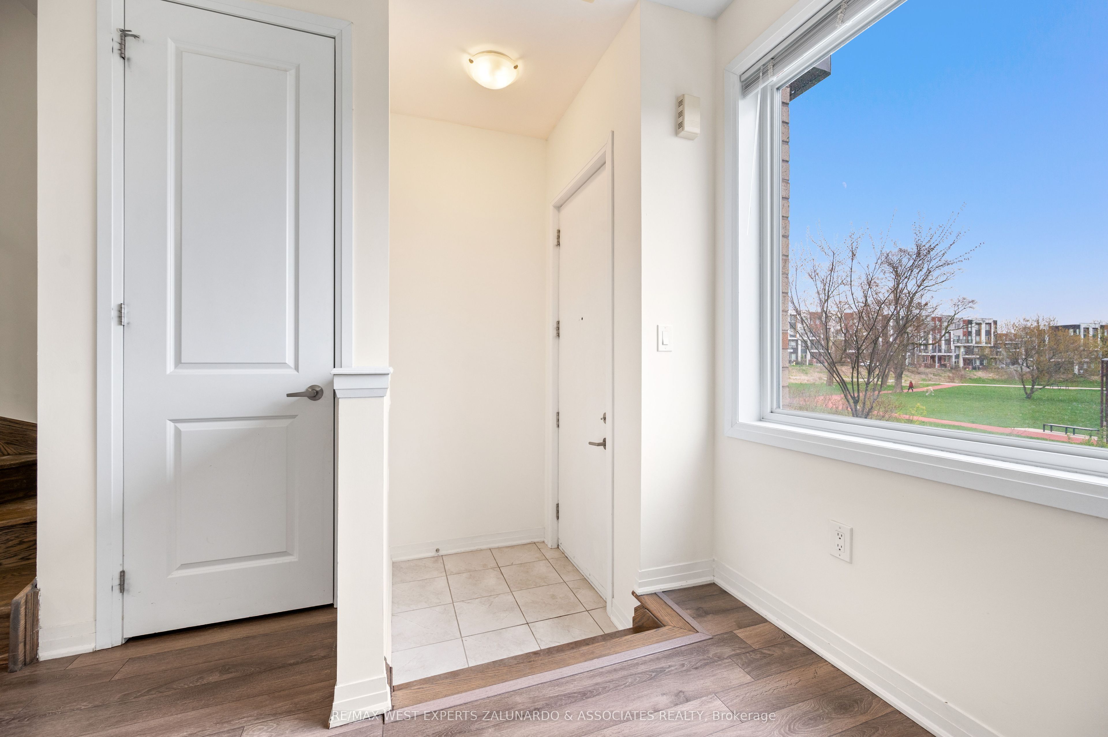 120 Frederick Tisdale Drive 3, Toronto, ON M3K 0A8 photo 5