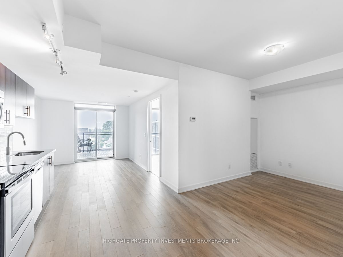 16 McAdam Avenue 306, Toronto, ON M6A 1S5 photo 4