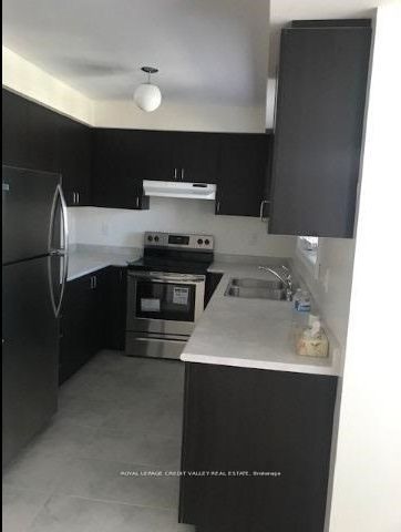 200 Veterans Drive S 162, Brampton, ON L7A 4S6 photo 2