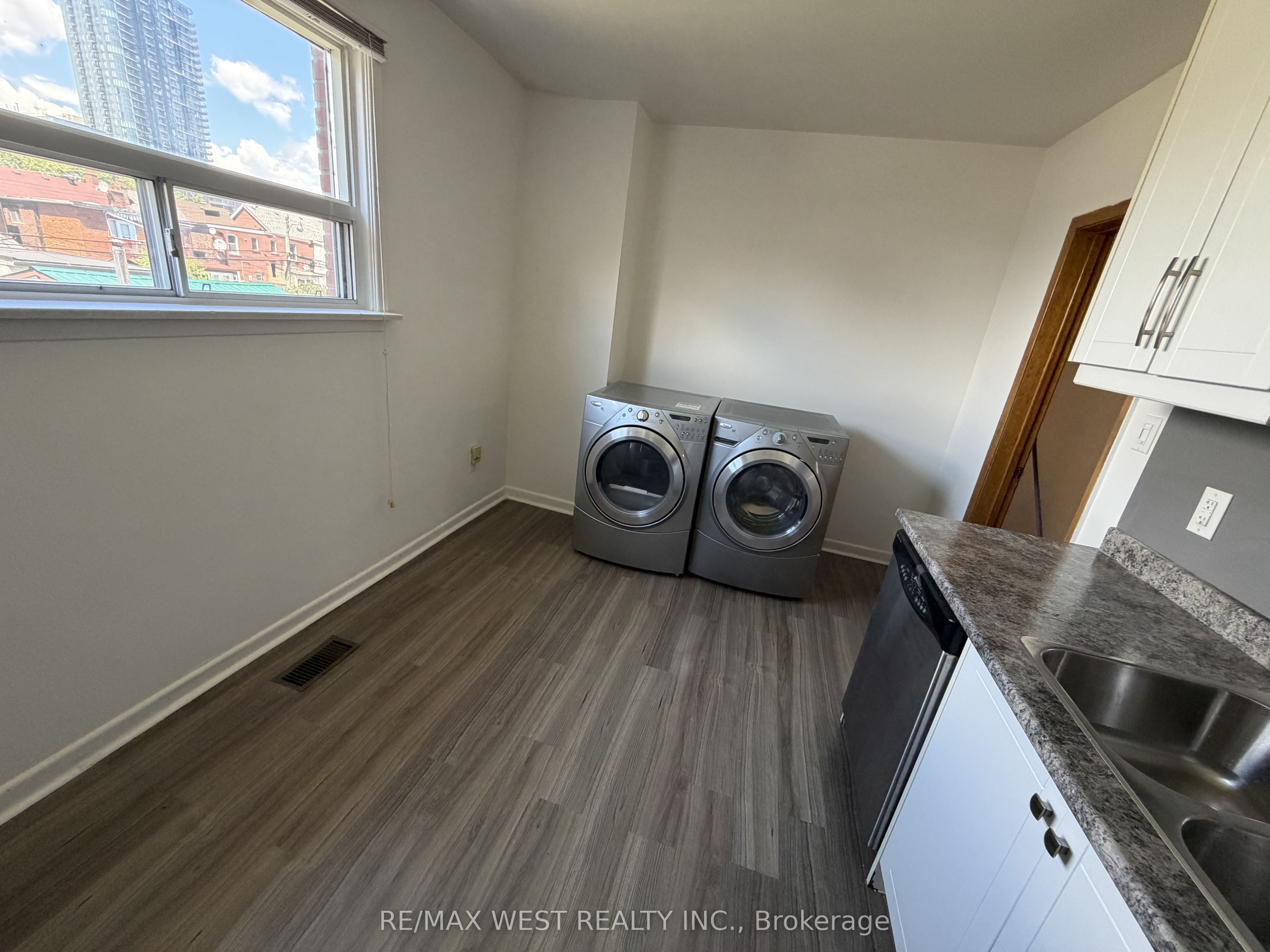 78 Millicent Street Upper, Toronto, ON M6H 1W4 photo 5