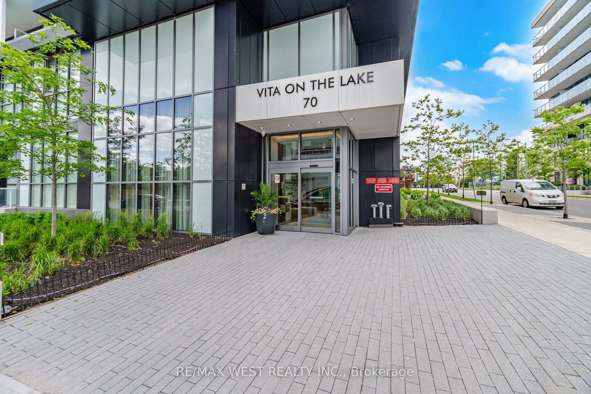 70 Annie Craig Drive S 2006, Toronto, ON M8V 0G2