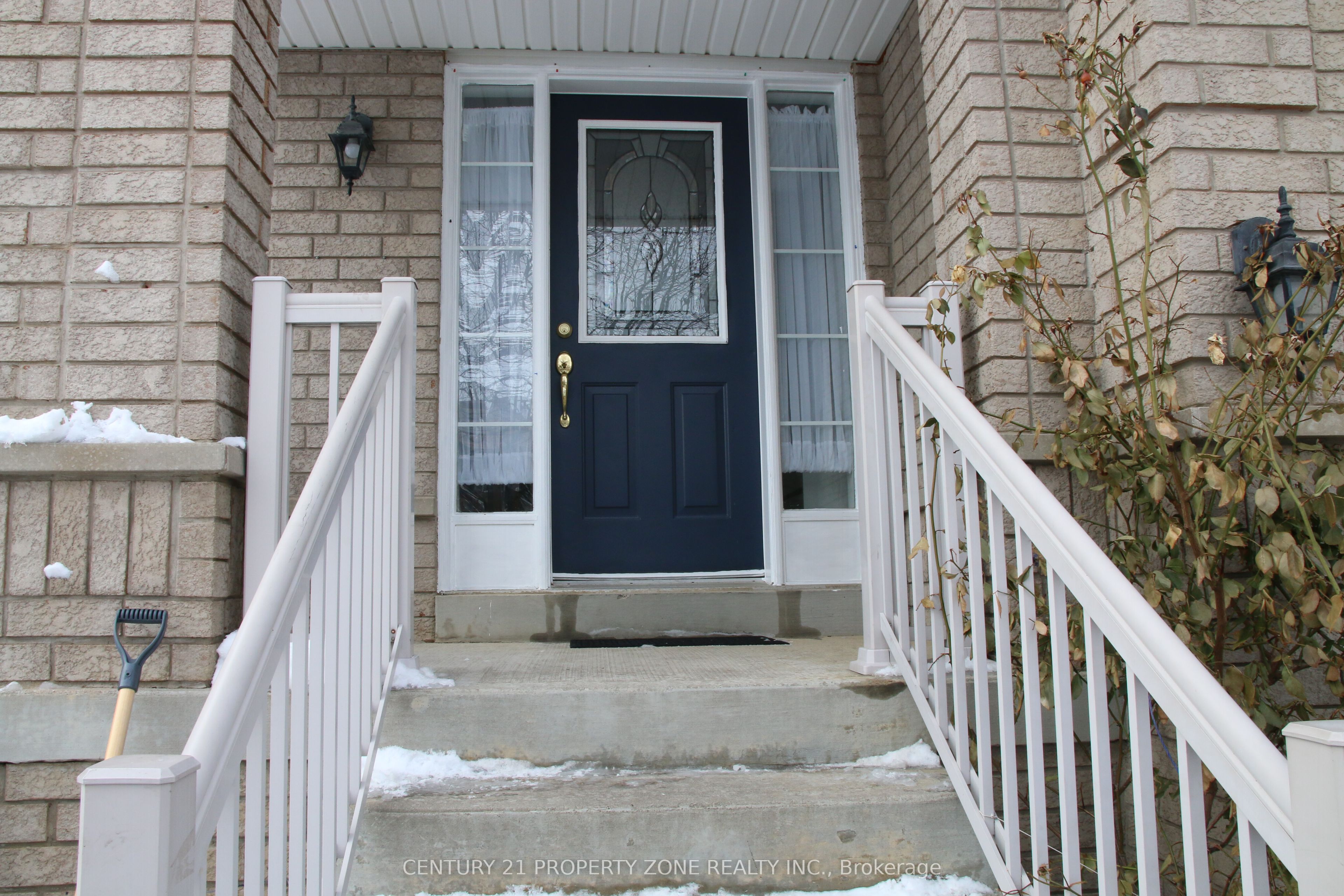 24 Sweet Clover Crescent, Brampton, ON L6R 3A2 photo 4