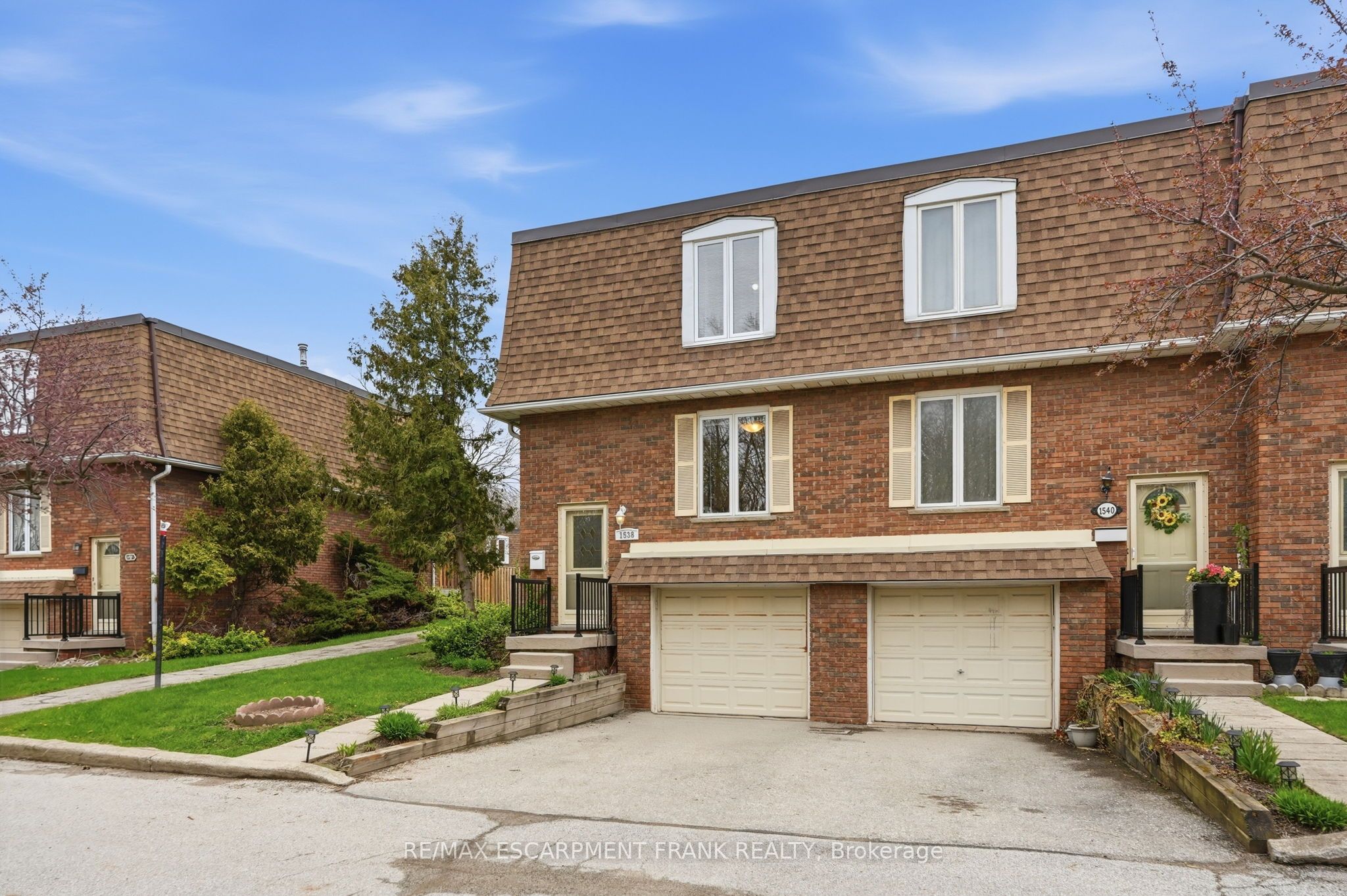 1538 Westminster Place, Burlington, ON L7P 2B5 photo 3
