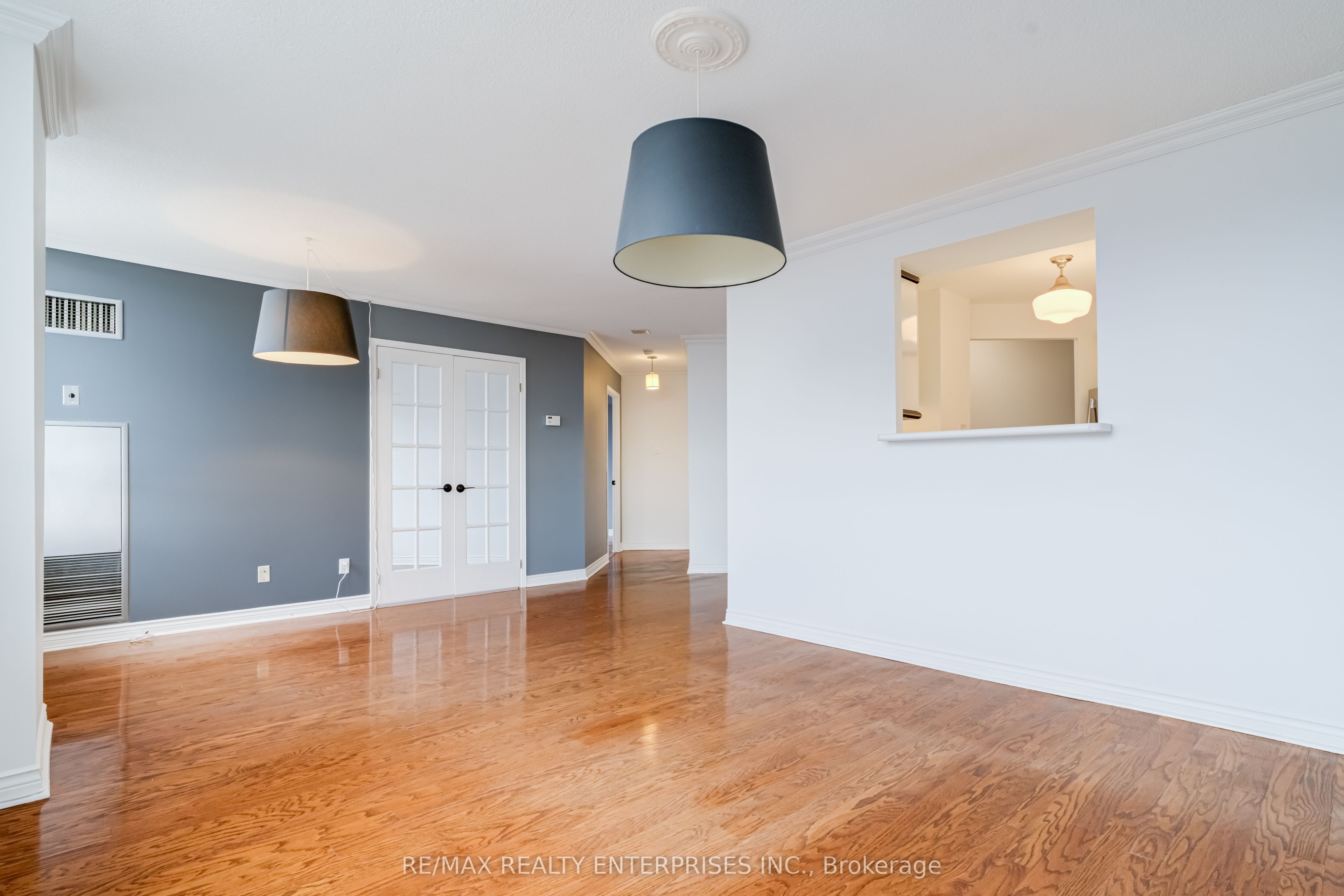 2285 Lake Shore Boulevard W 304, Toronto, ON M8V 3X9 photo 5