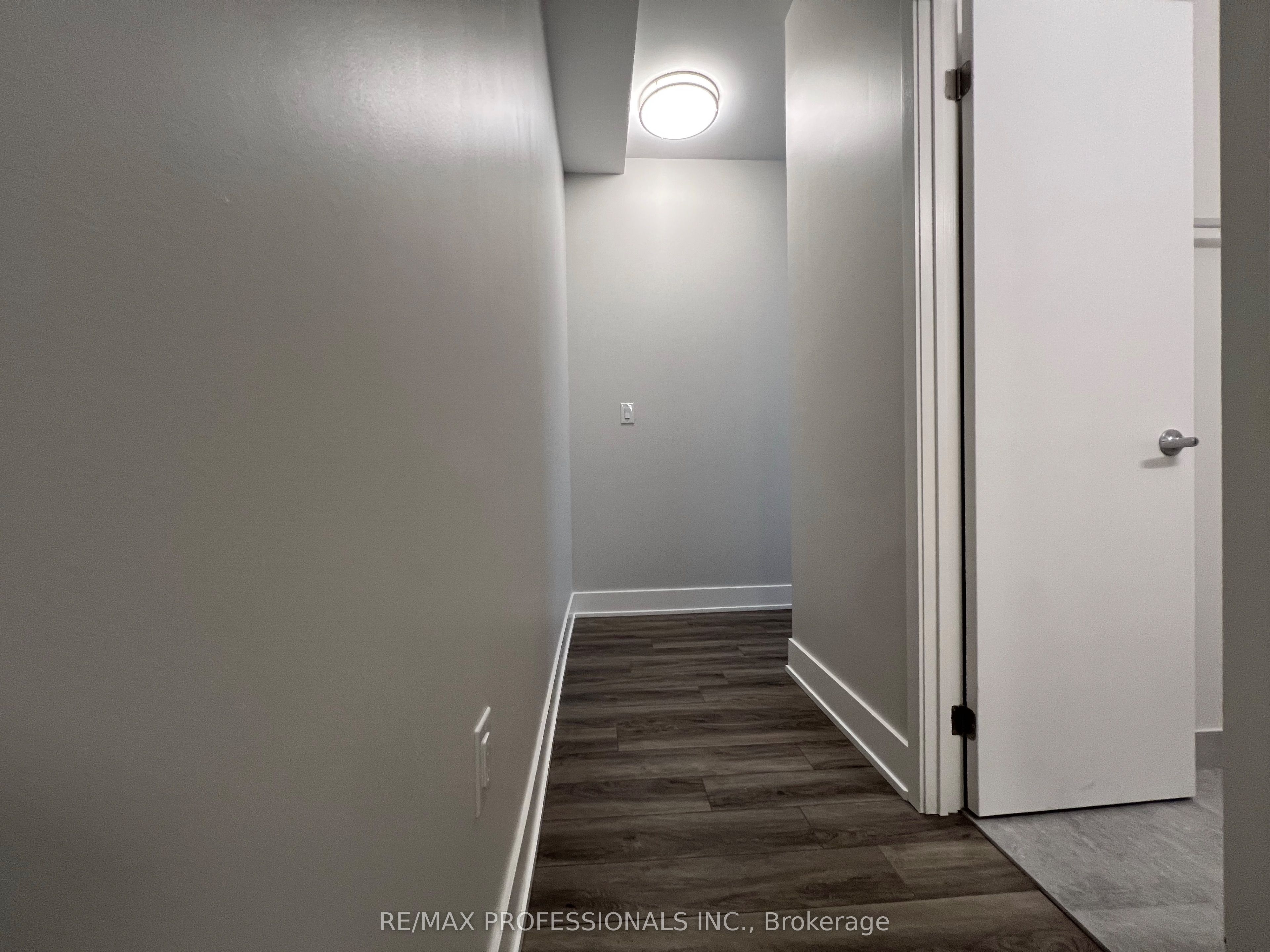 62 Dixfield Drive 121, Toronto, ON M9C 3W1 photo 3