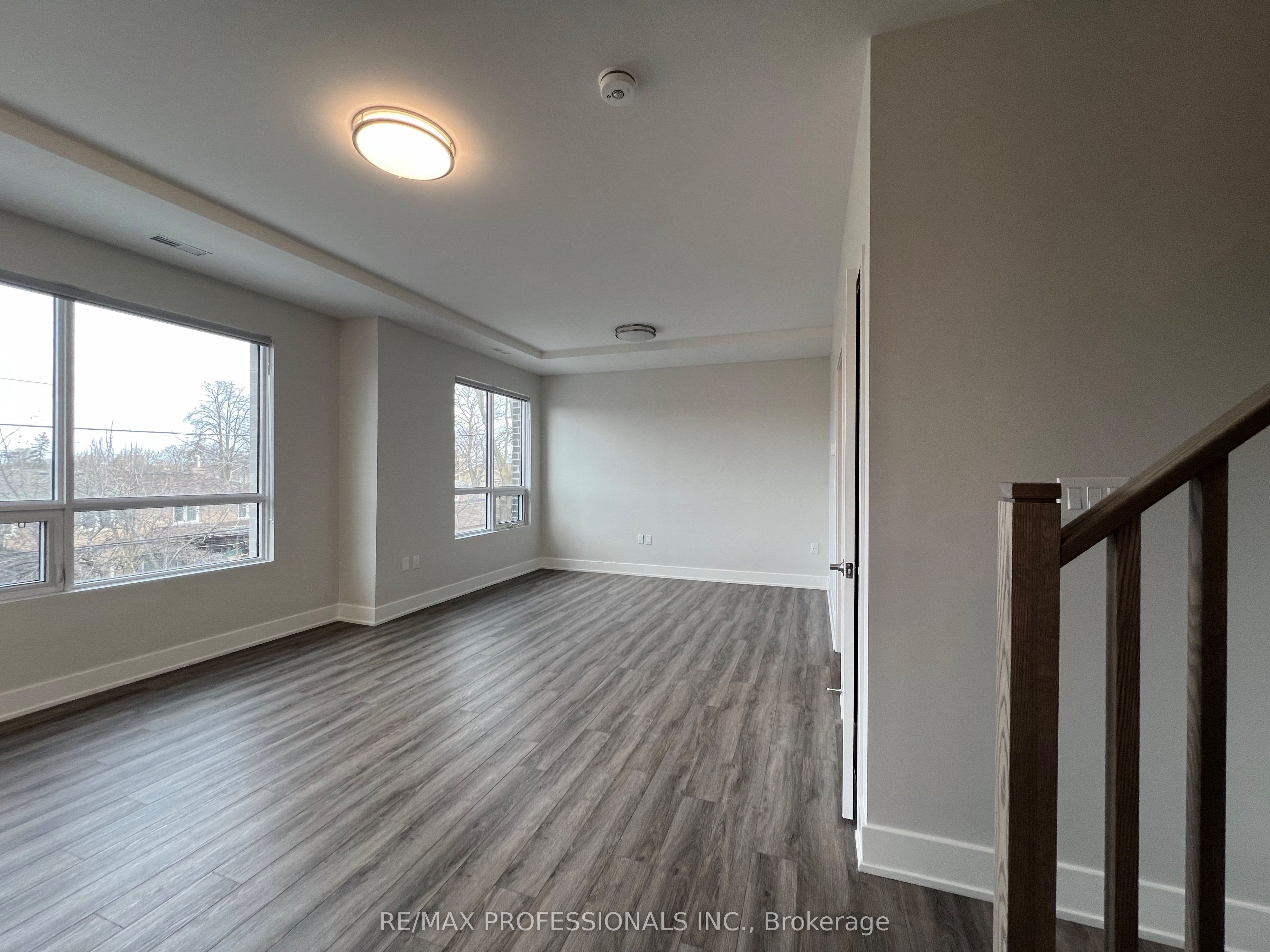 62 Dixfield Drive 121, Toronto, ON M9C 3W1 photo 5