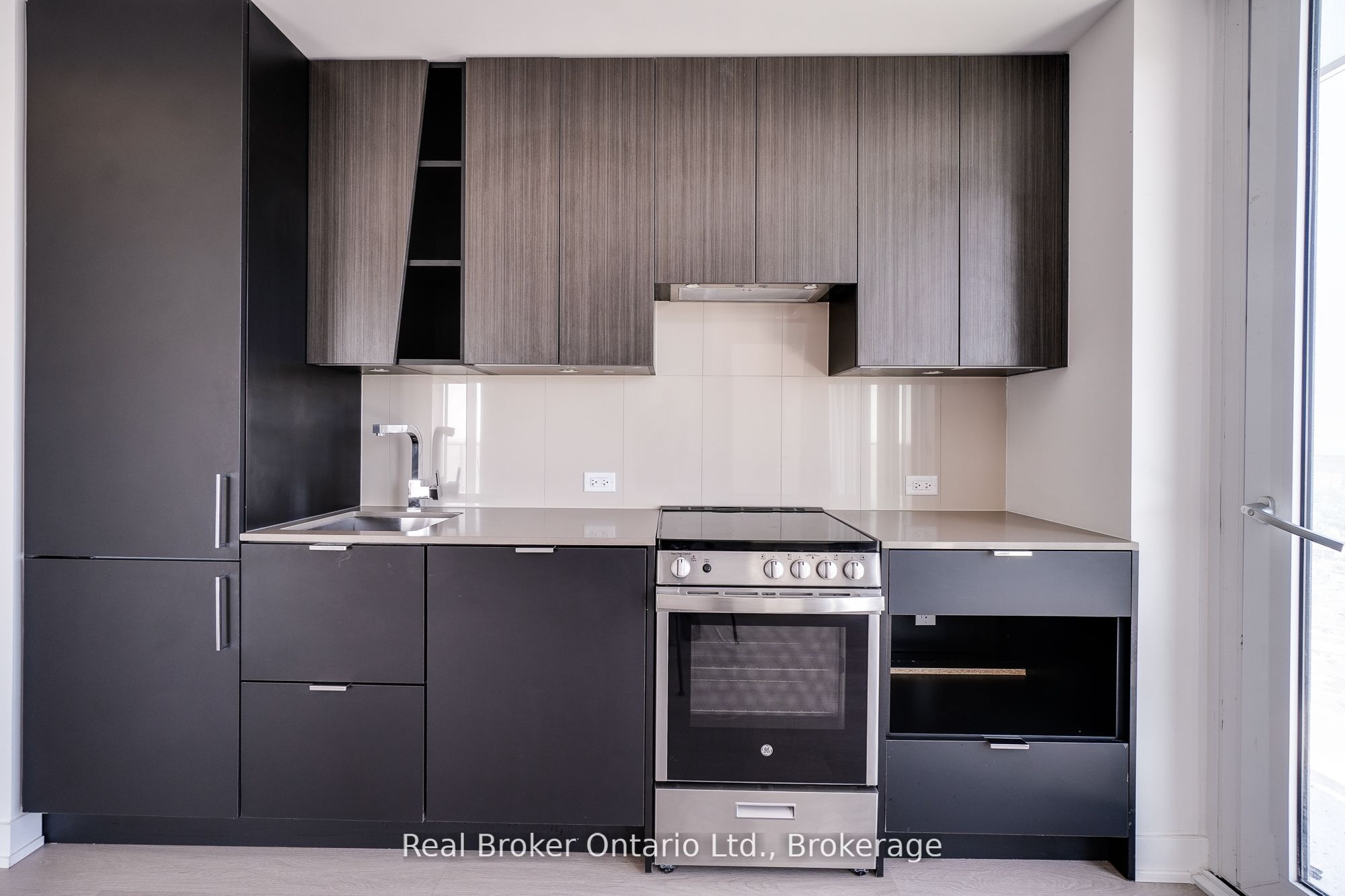 3883 Quartz Road S 3009, Mississauga, ON L5B 0M4 photo 5