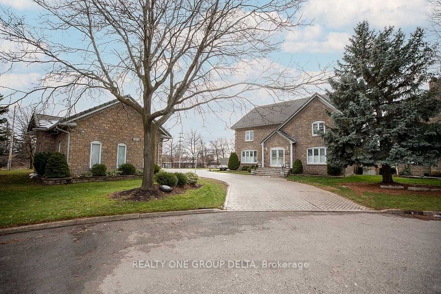 1918 Royal Credit Boulevard, Mississauga, ON L5M 4Y1 photo 4