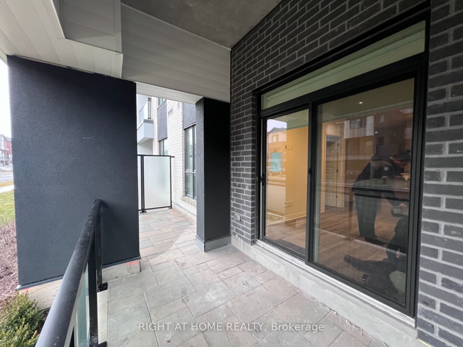 470 Gordon Krantz Avenue 118, Milton, ON L9E 1Z3 photo 4