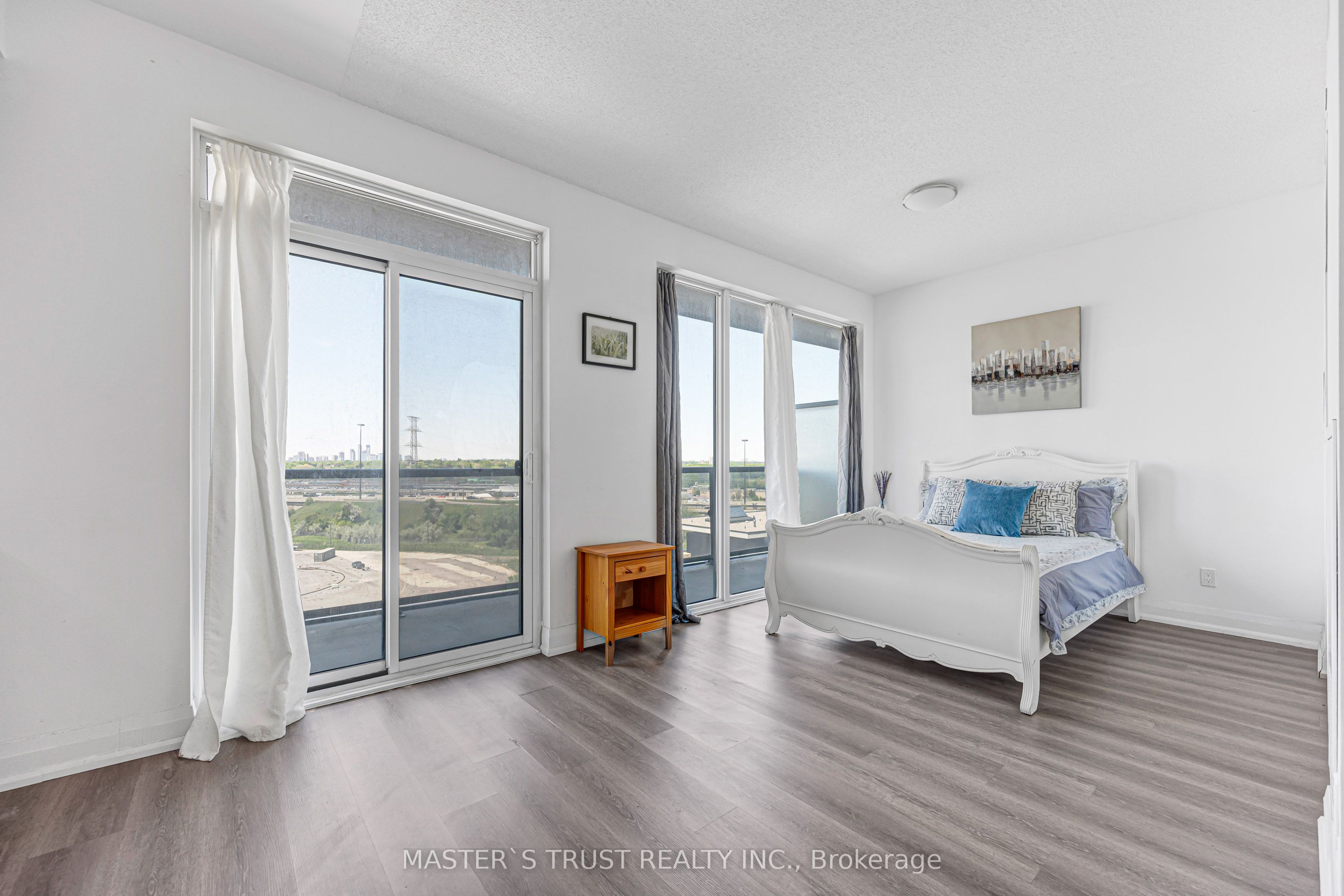 56 Annie Craig Drive #1109, Toronto, ON M8V 0C8 photo 3