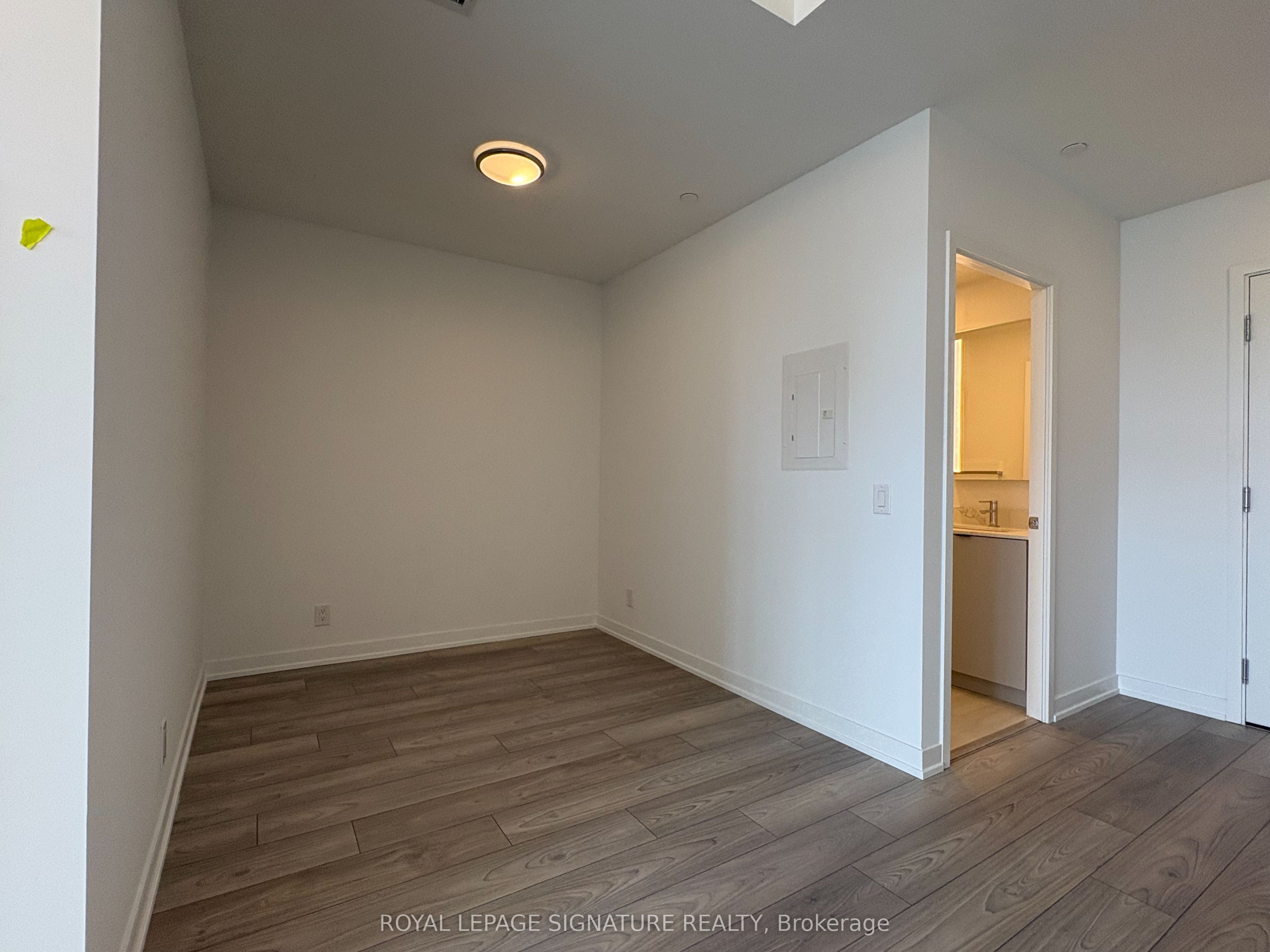 285 Dufferin Street 1108, Toronto, ON M6K 0J2 photo 3
