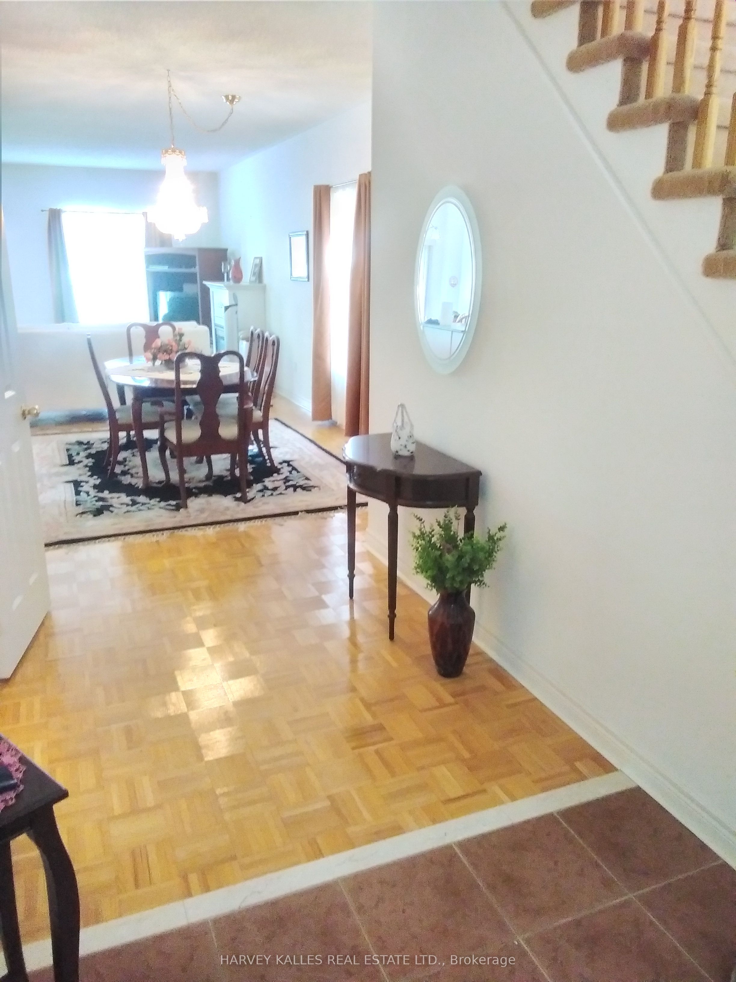 5561 Katy Gate, Mississauga, ON L5M 7M9 photo 2