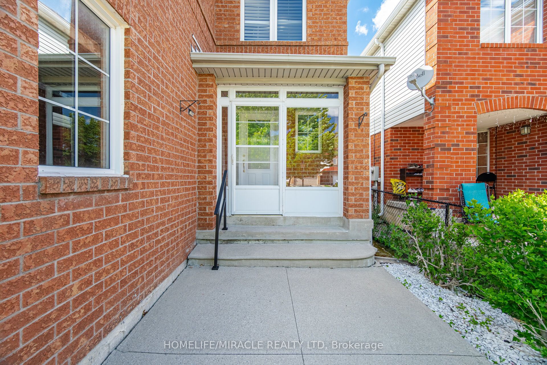 31 Larkspur Road, Brampton, ON L6R 1W8 photo 4