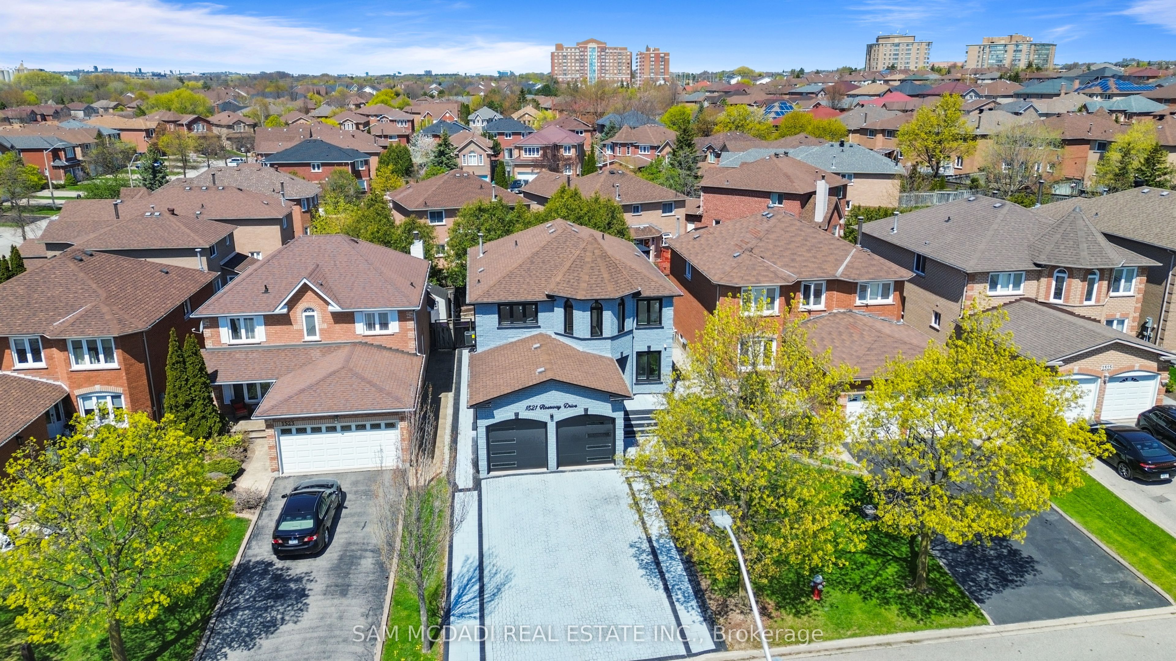 1521 Roseway Drive, Mississauga, ON L5M 5M5 photo 2